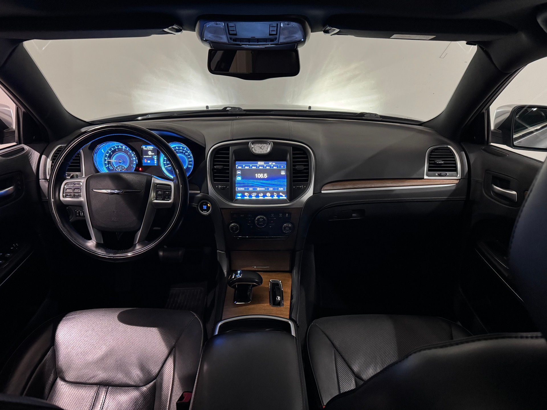 CHRYSLER Chrysler 300C 3.6 V6 Luxury-image-13