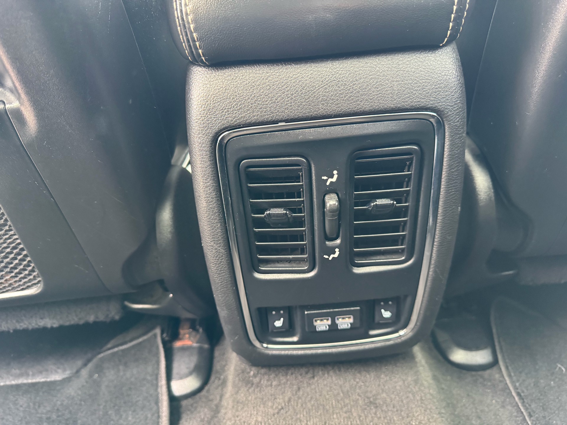 JEEP Grand Cherokee 3.0 CRD Overland Automatic-image-19