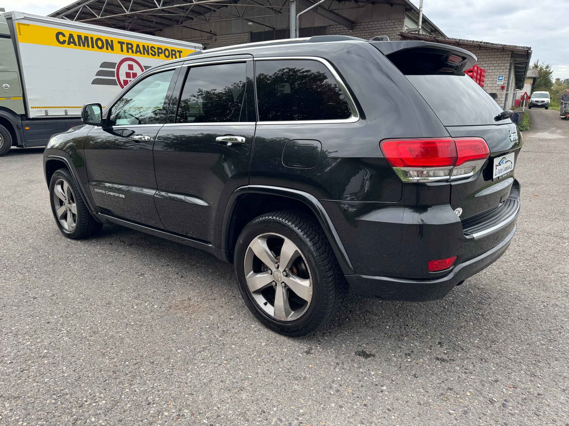 JEEP Grand Cherokee 3.0 CRD Overland Automatic-image-4