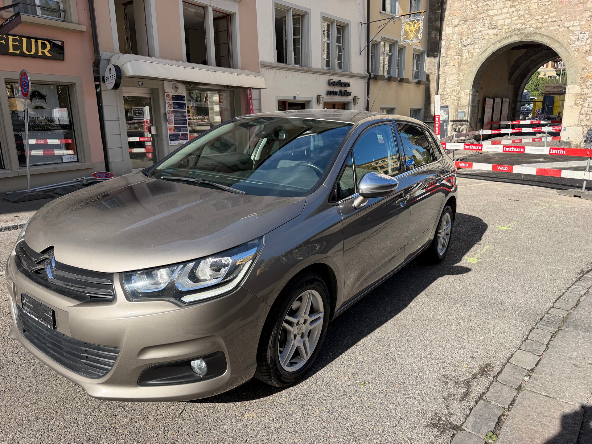 CITROEN C4 1.2 Pure Tech Feel Automatic-showroom-element-1