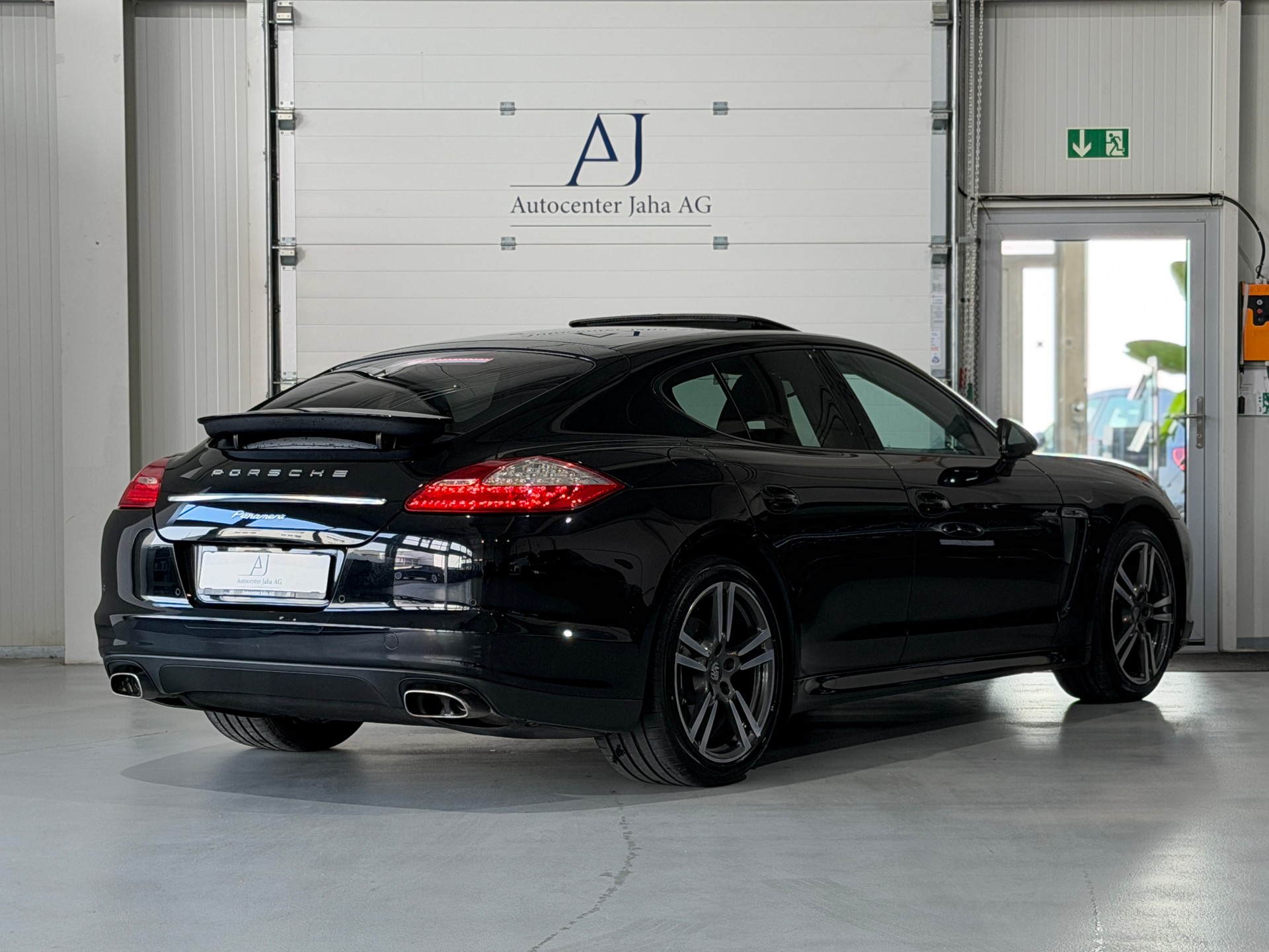 PORSCHE Panamera 3.0 Diesel Tiptronic-image-6