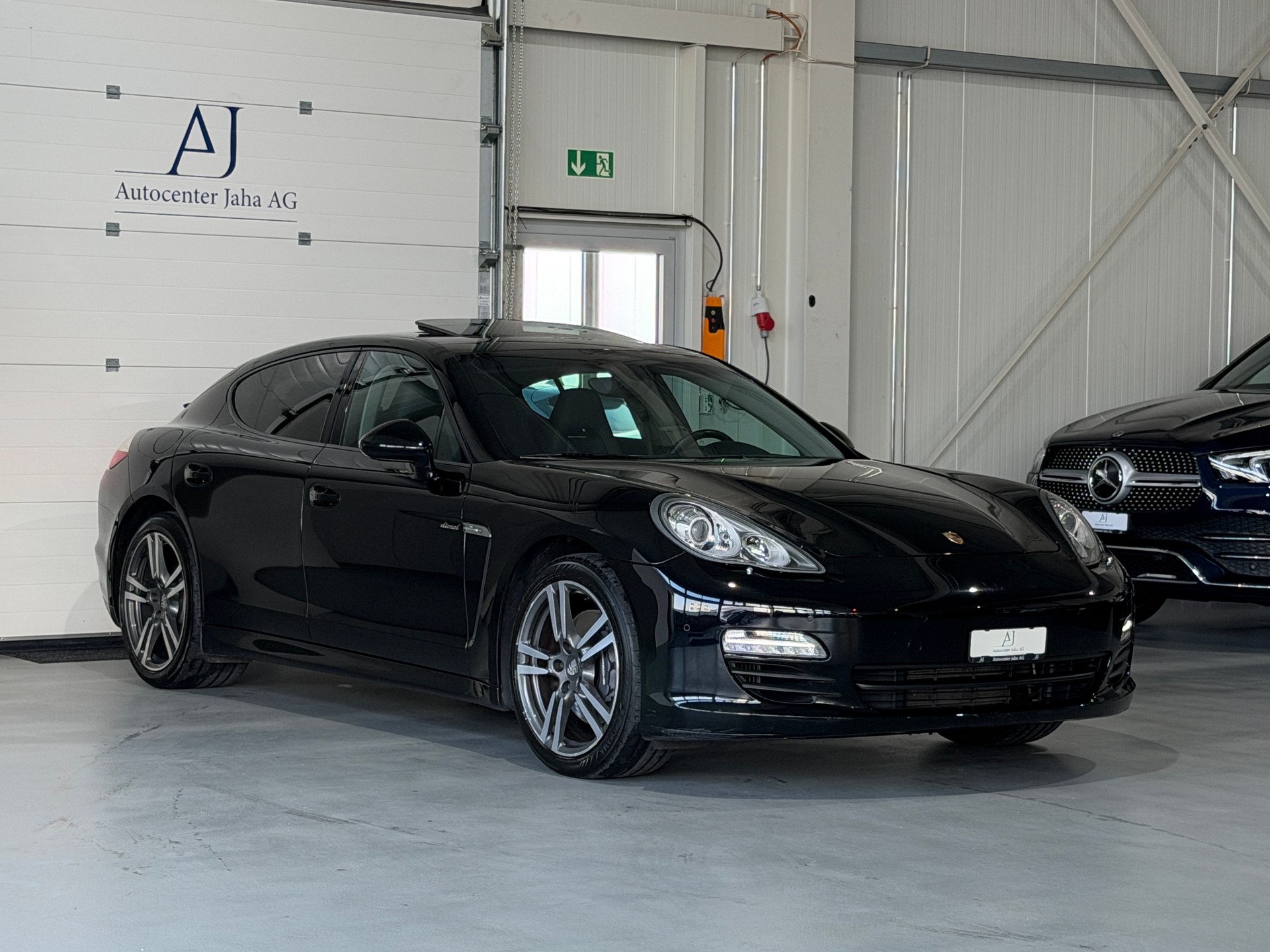 PORSCHE Panamera 3.0 Diesel Tiptronic-image-4