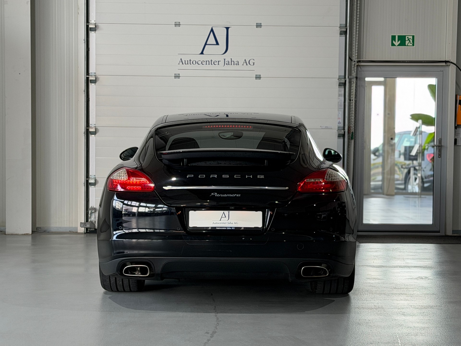 PORSCHE Panamera 3.0 Diesel Tiptronic-image-19