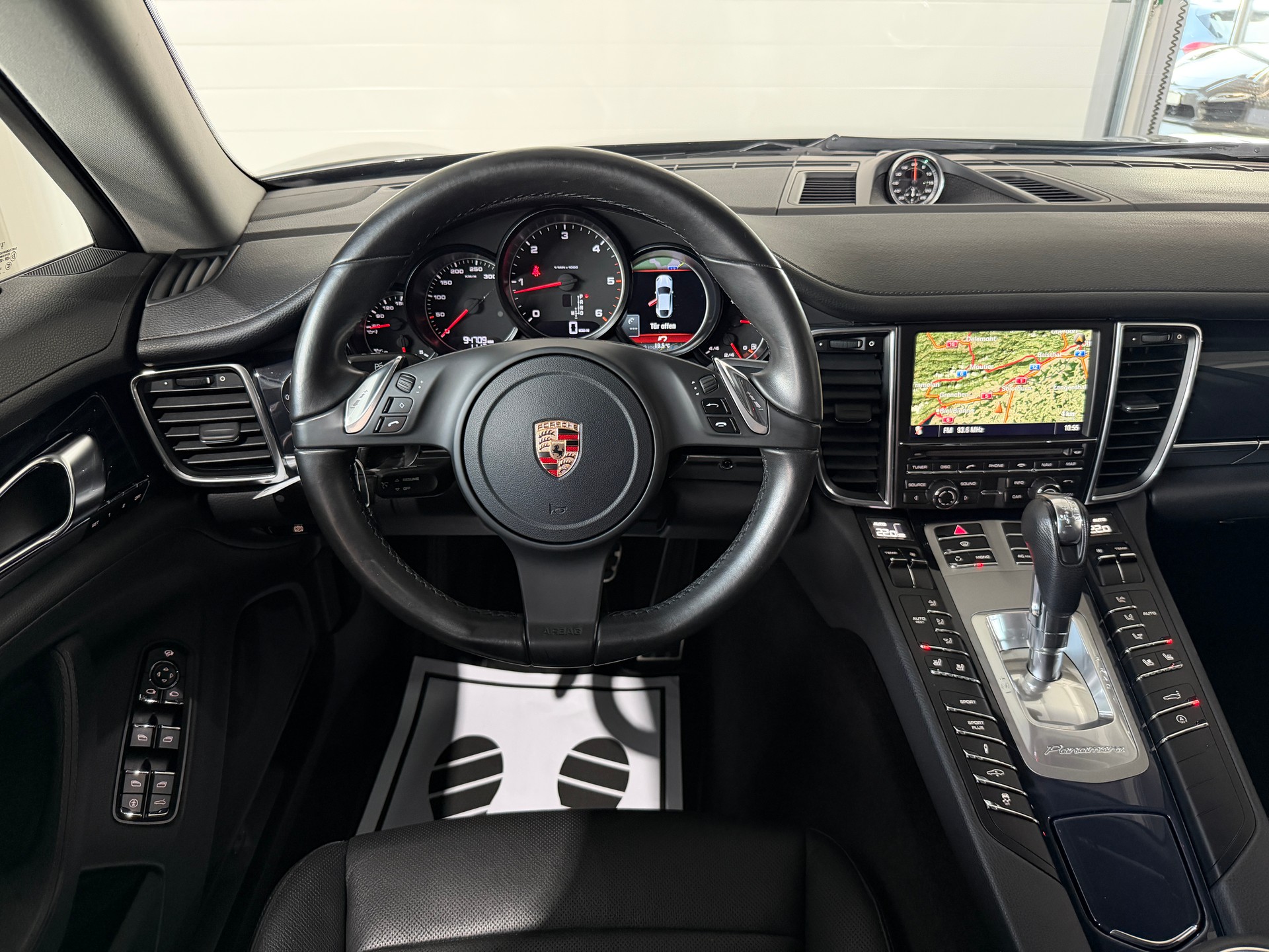 PORSCHE Panamera 3.0 Diesel Tiptronic-image-7