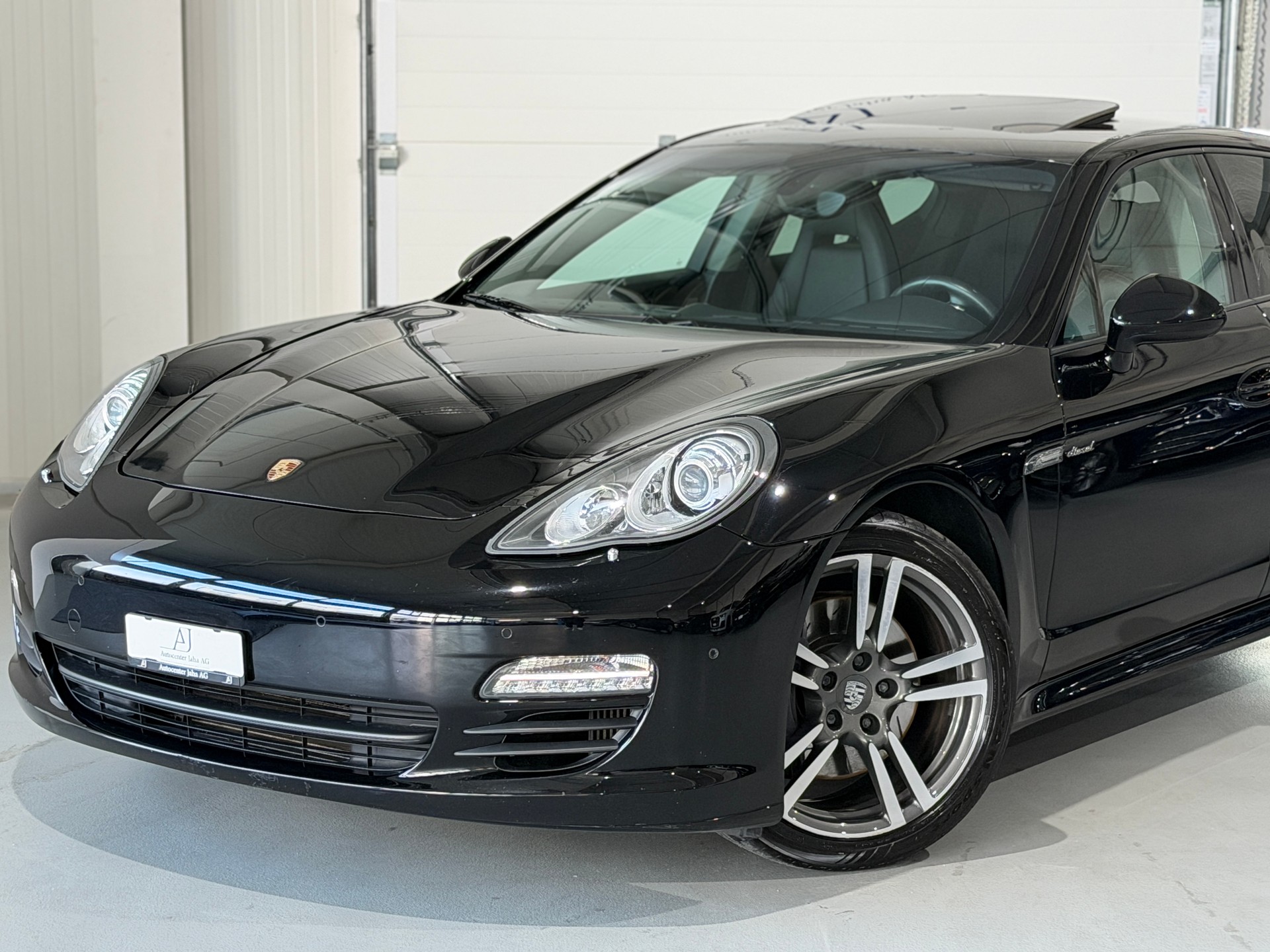 PORSCHE Panamera 3.0 Diesel Tiptronic-image-1