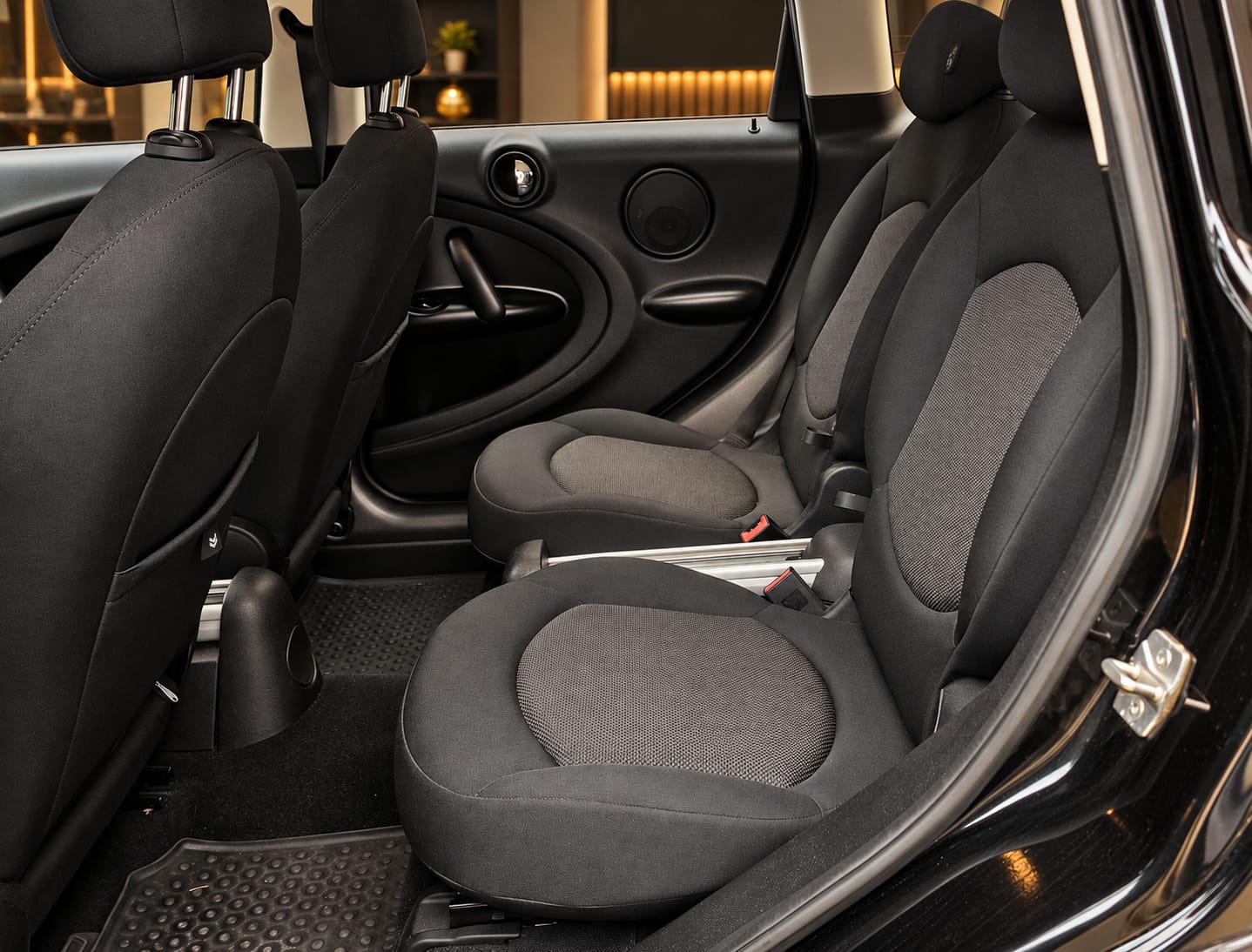 MINI Countryman Cooper D ALL4-image-4
