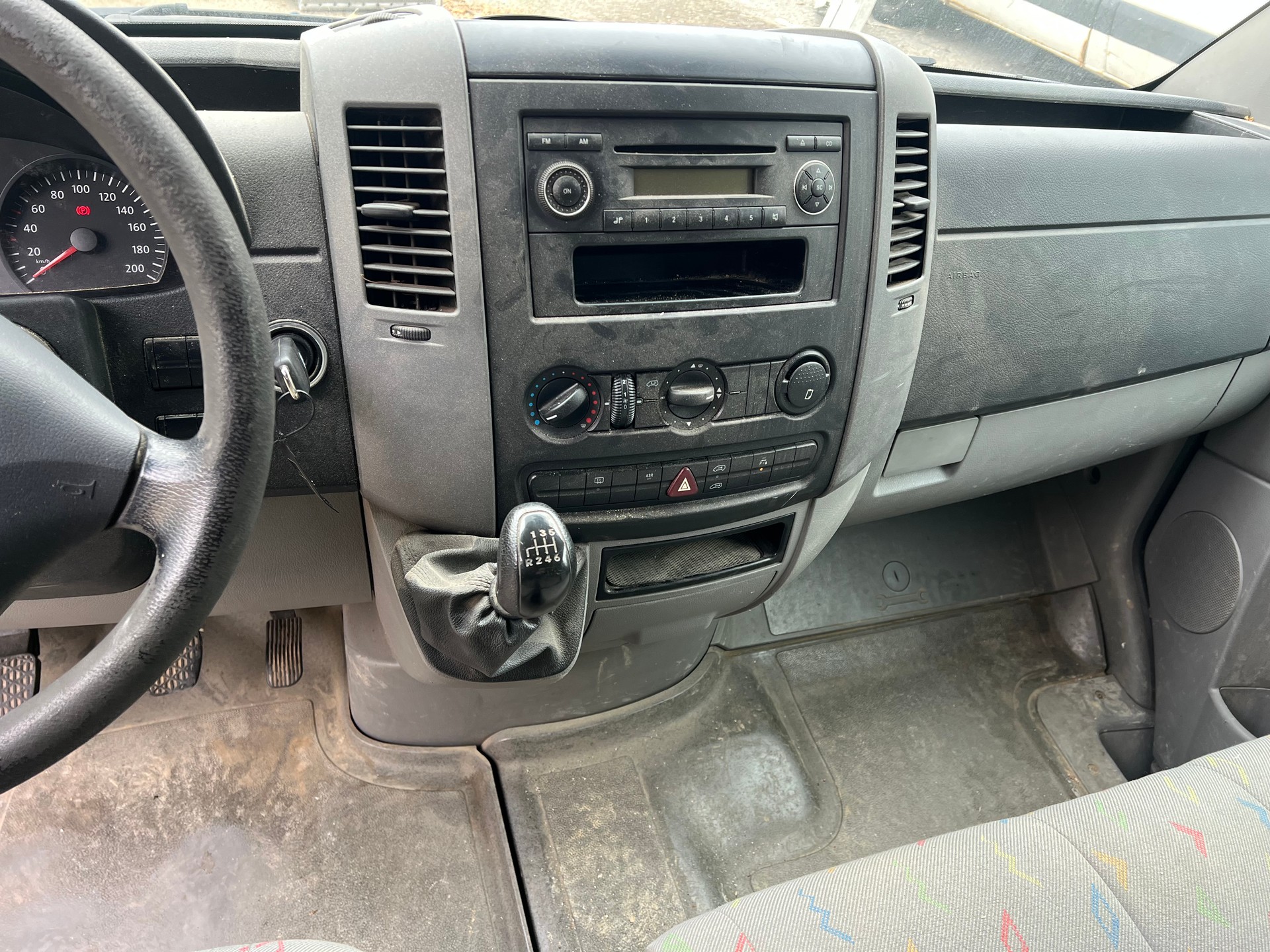 VW Crafter 35 2.5 TDI 136 PS-image-7