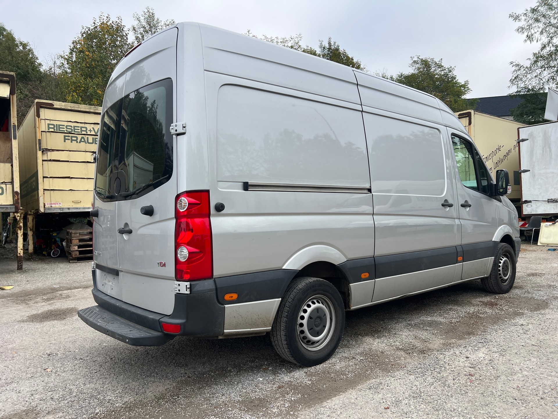VW Crafter 35 2.5 TDI 136 PS-image-2