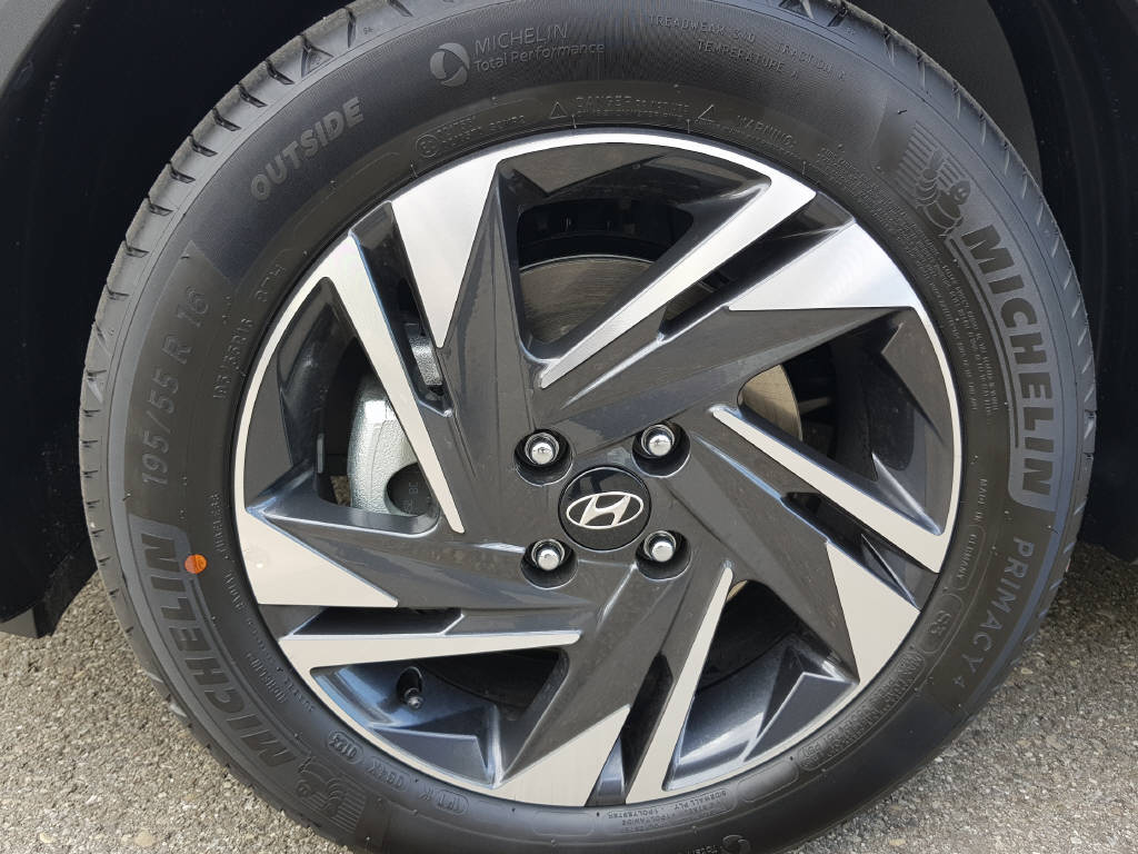 HYUNDAI Bayon 1.0 T-GDi Amplia-image-3