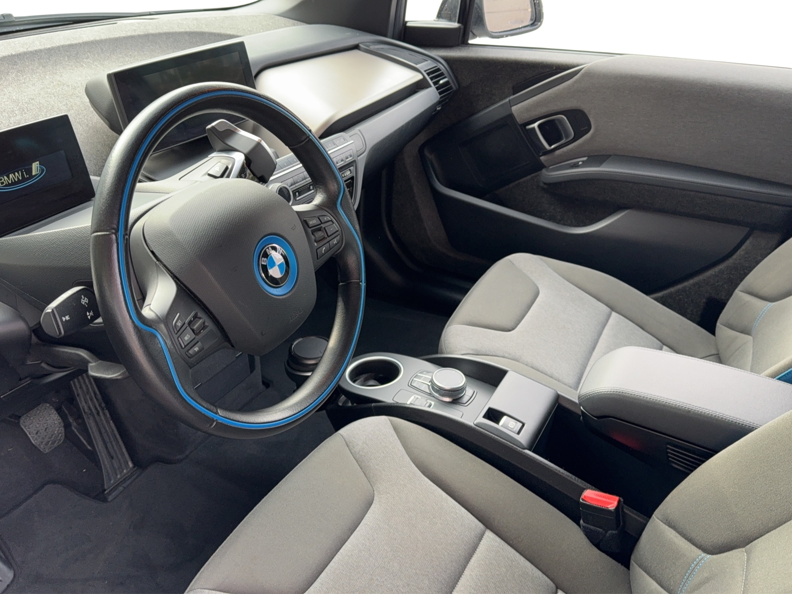 BMW i3 (94Ah)-image-8