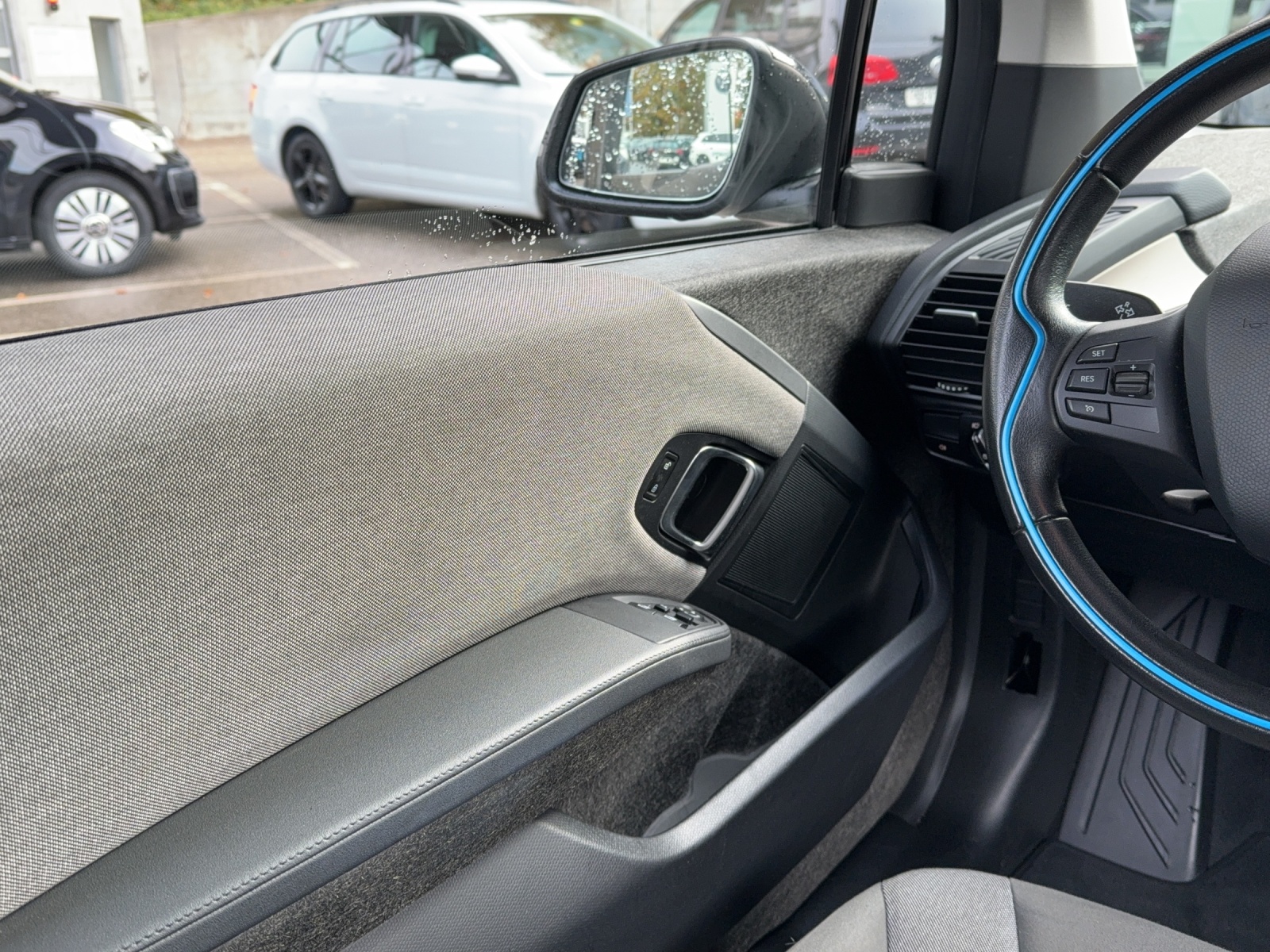 BMW i3 (94Ah)-image-12