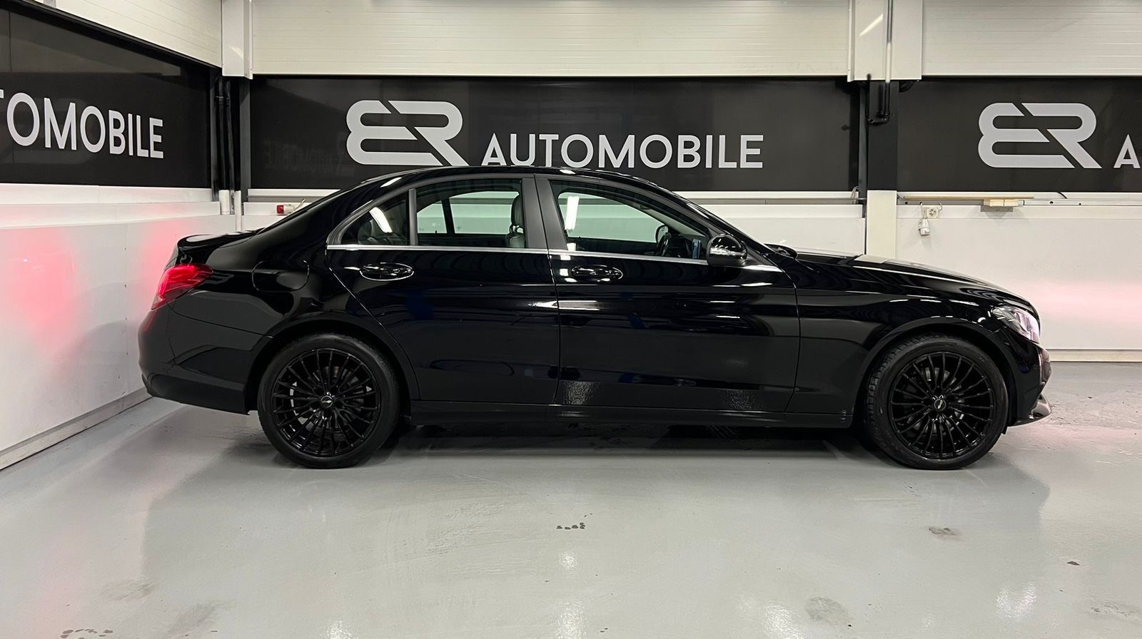 MERCEDES-BENZ C 250 7G-Tronic-image-4