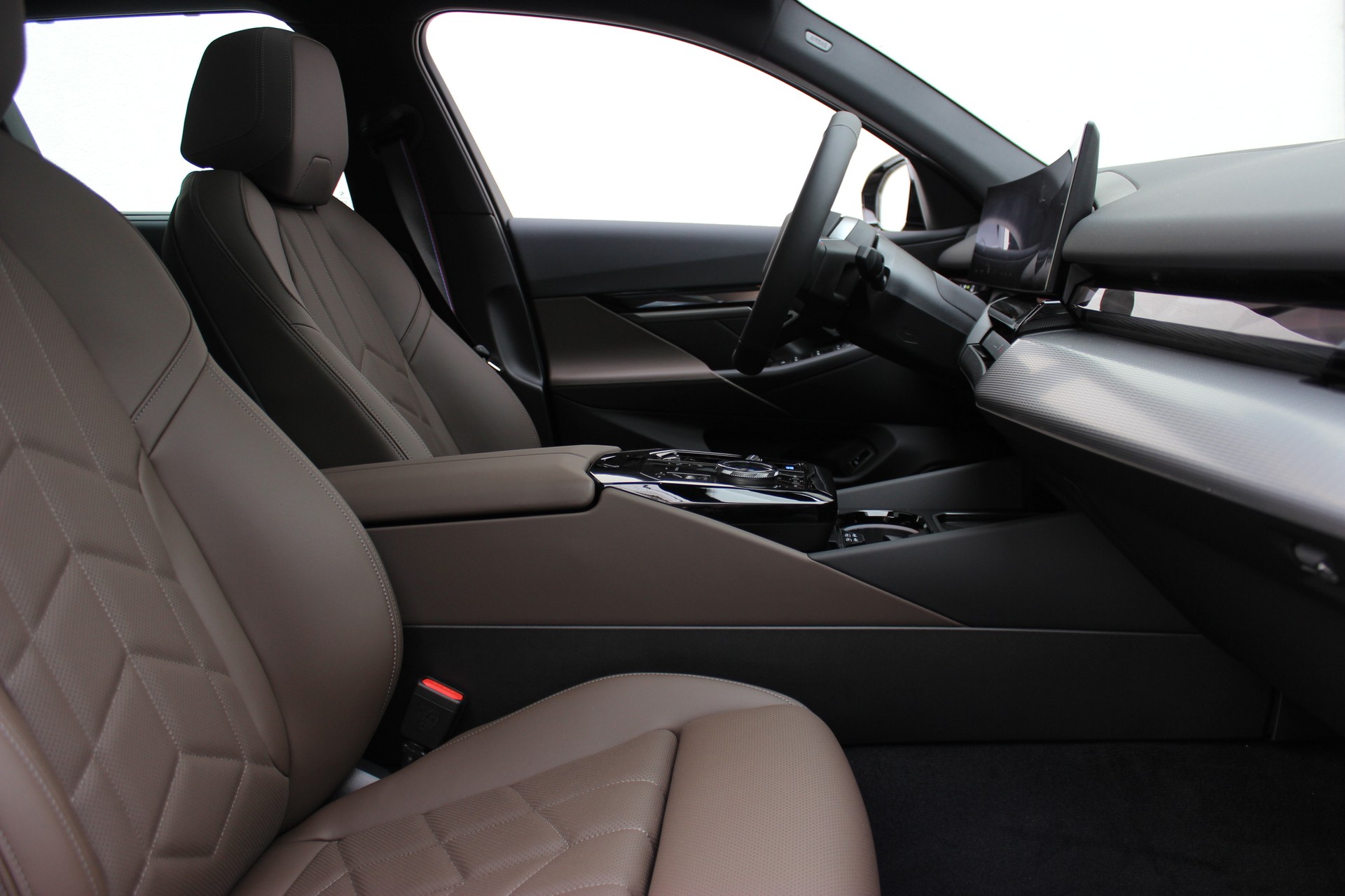 BMW i5 M60 Touring M Sport *0.9%-LEASINGAKTION*-image-3