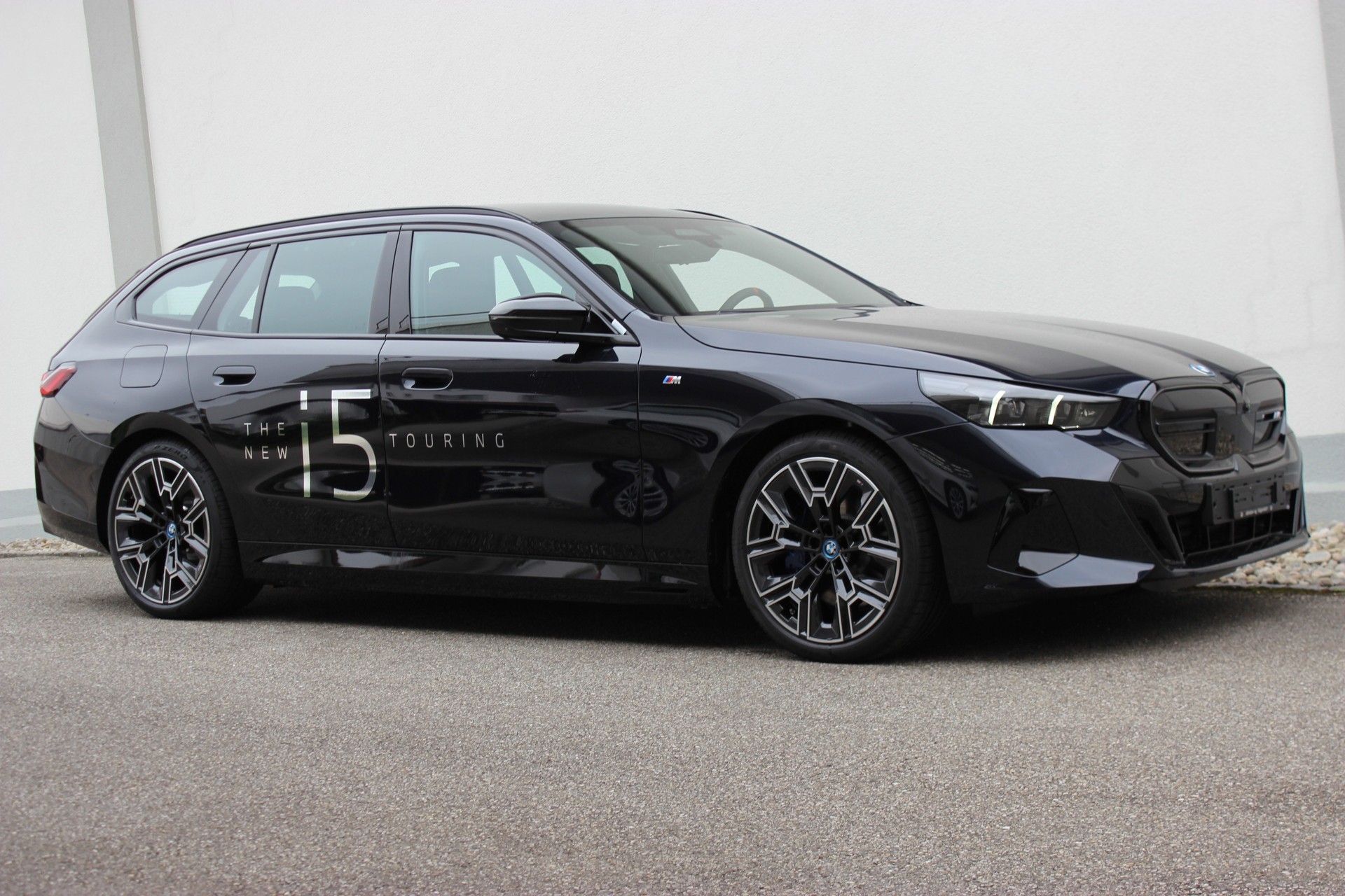 BMW i5 M60 Touring M Sport *0.9%-LEASINGAKTION*-image-4