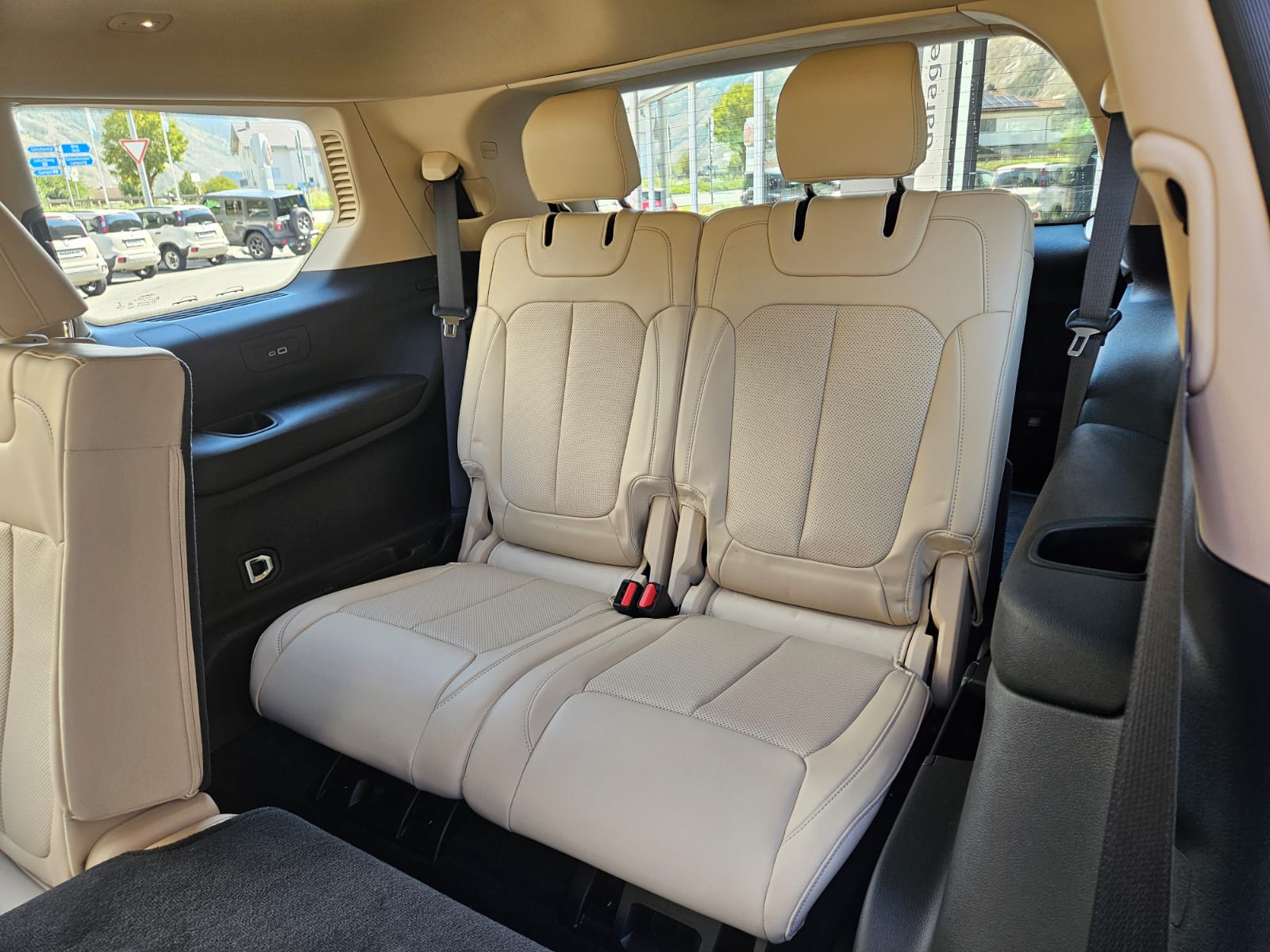 JEEP Grand Cherokee Limited L-image-8