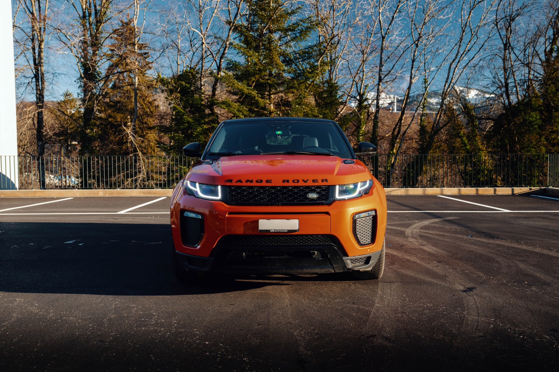 LAND ROVER Range Rover Evoque Convert. 2.0 TD4 SE Dynamic AT9-image-3
