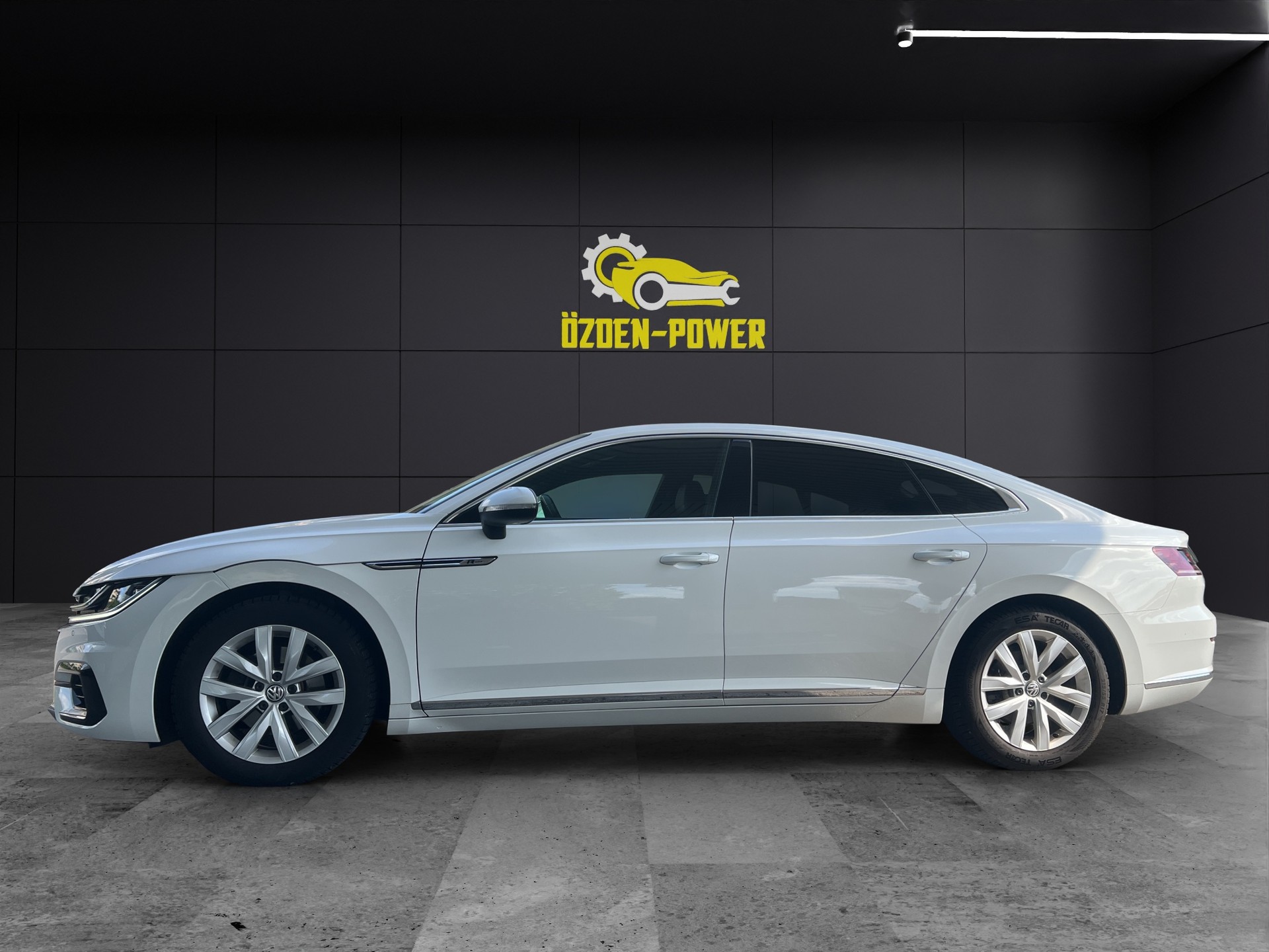VW Arteon R-Line-image-7