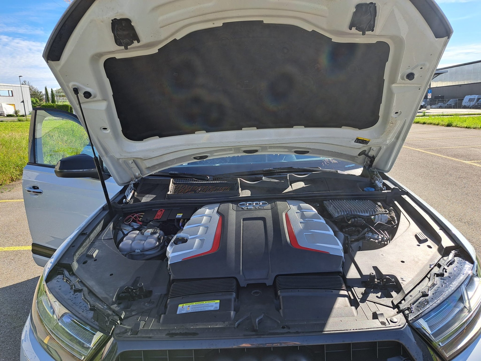 AUDI SQ7 4.0 TDI quattro tiptronic-image-1
