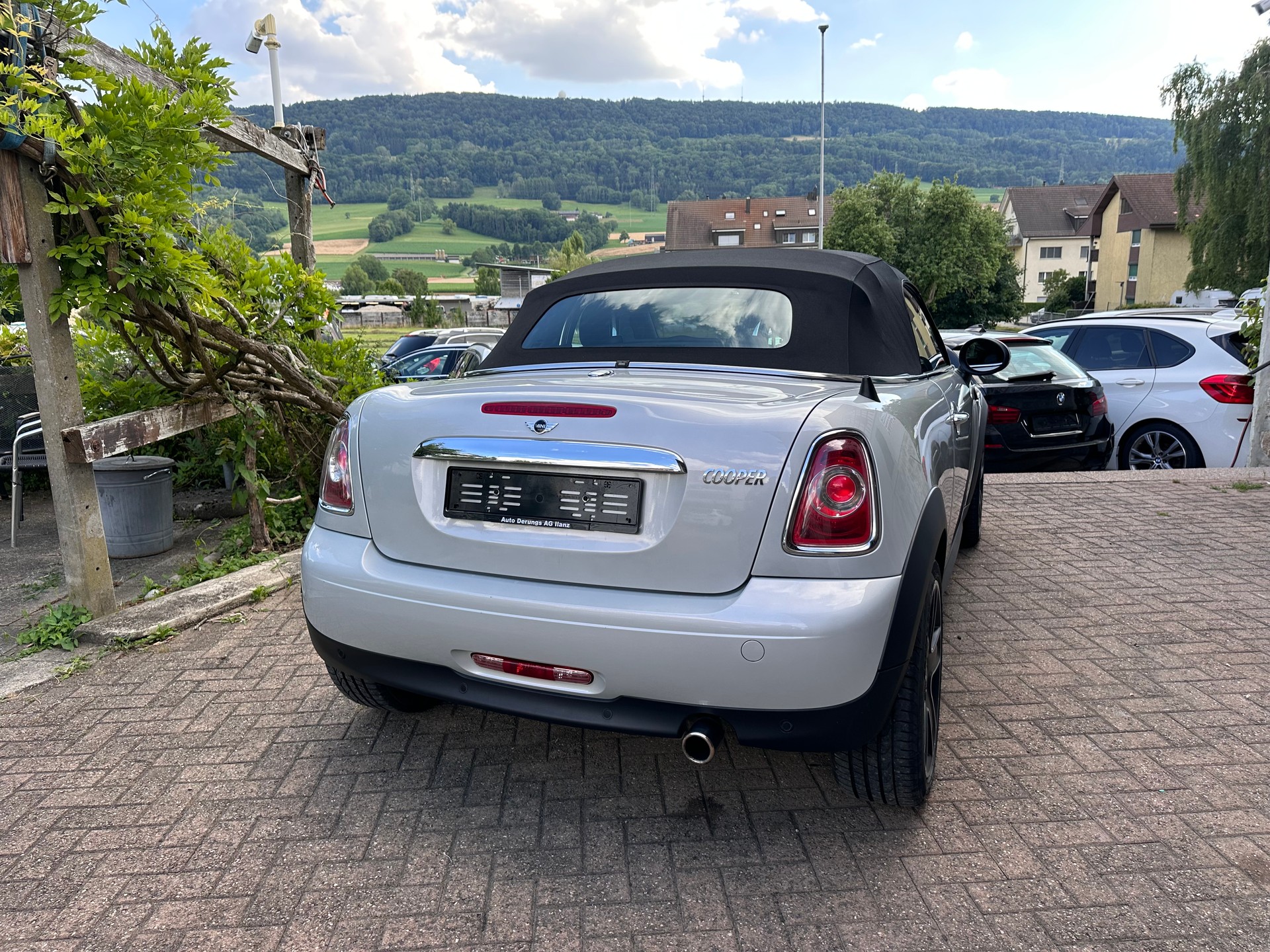 MINI Cooper Roadster-image-6