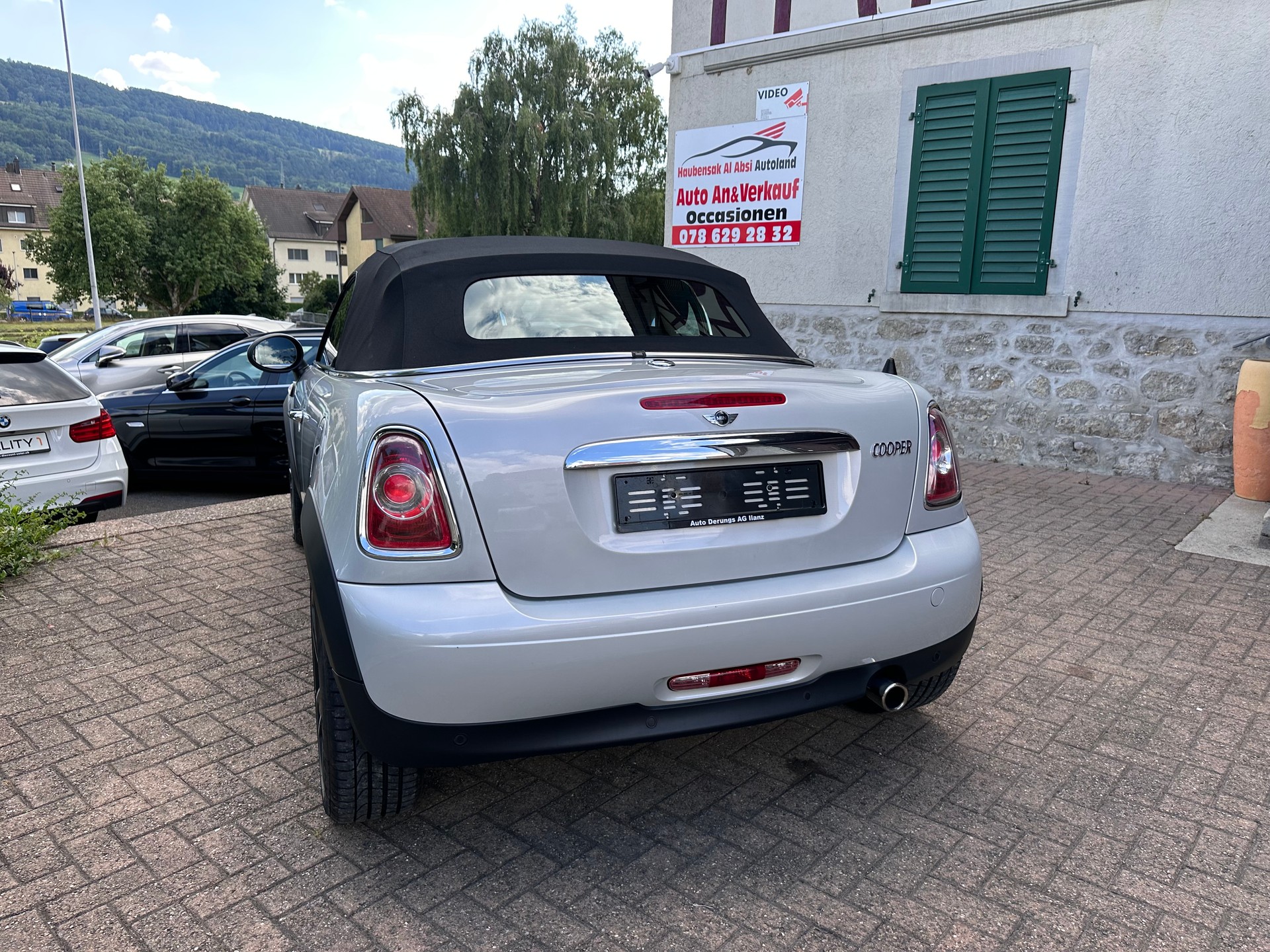 MINI Cooper Roadster-image-7