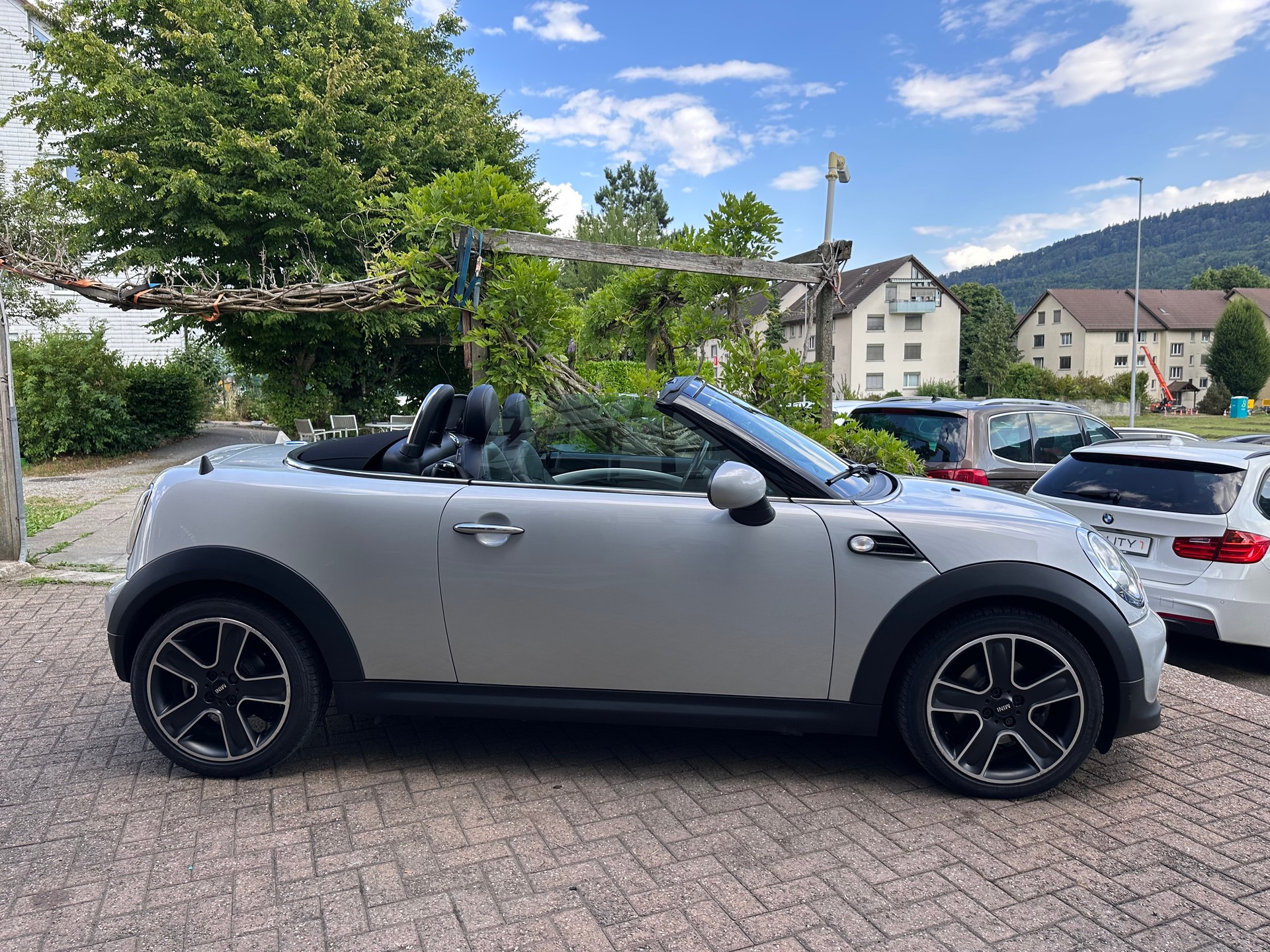 MINI Cooper Roadster-image-4