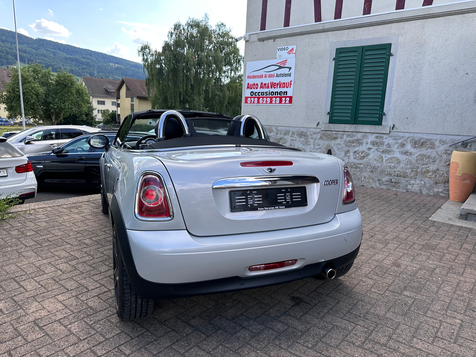 MINI Cooper Roadster-image-3