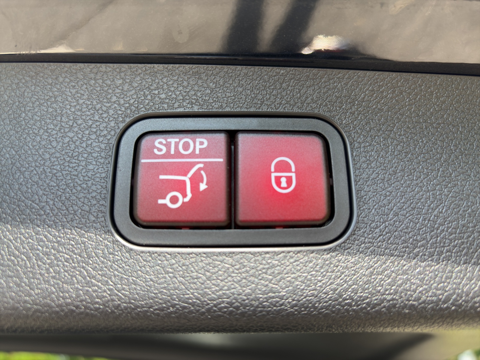 MERCEDES-BENZ E 220 d T 4Matic 9G-Tronic-image-8