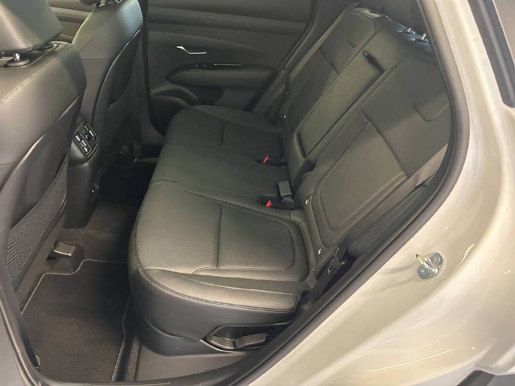 HYUNDAI Tucson 1.6 T-GDi HEV Vertex Swiss Edition 4WD-image-10