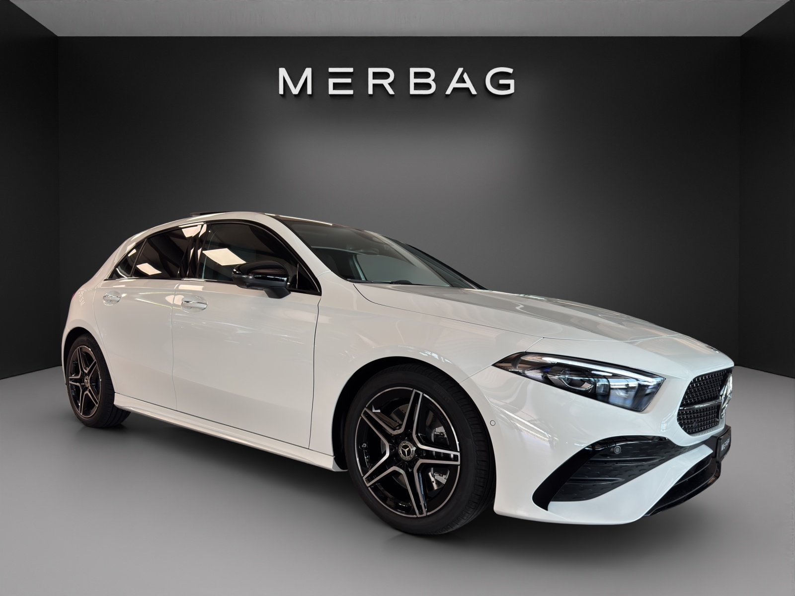 MERCEDES-BENZ A 250 4Matic 8G-DCT AMG Line-image-0