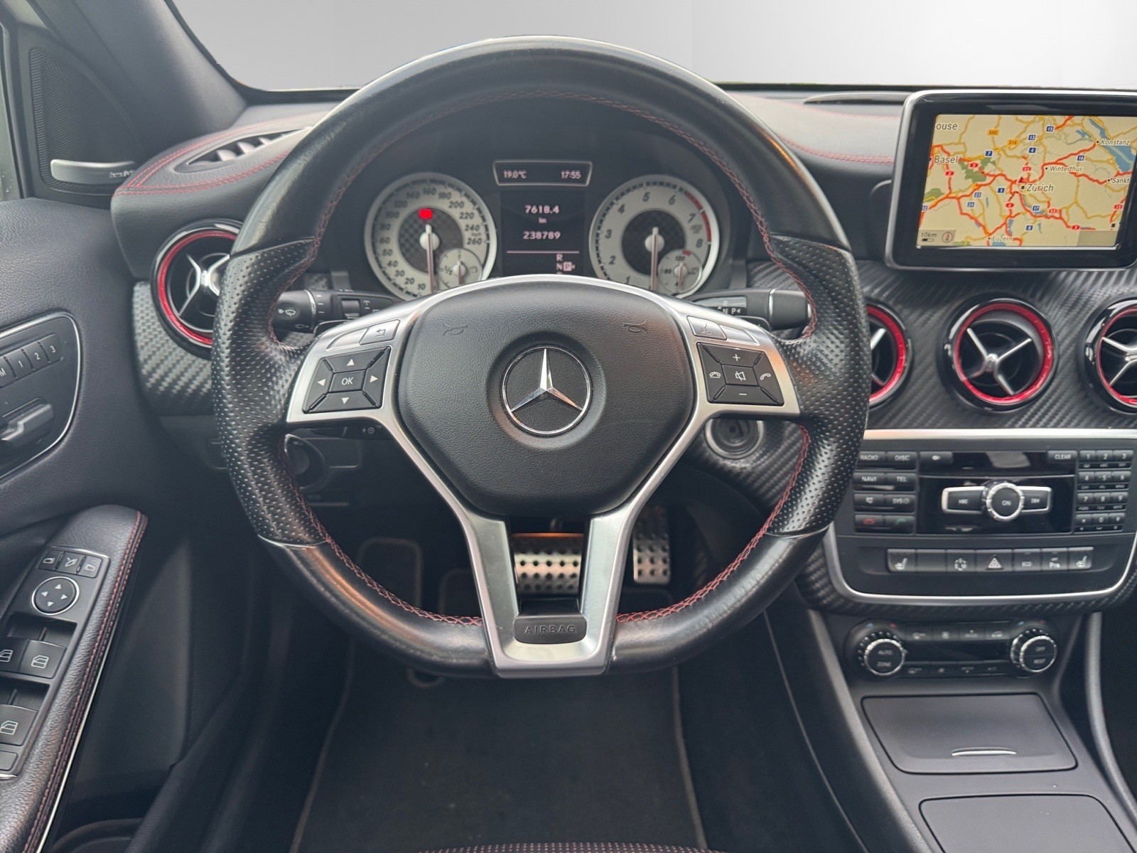 MERCEDES-BENZ A 250 Sport 7G-DCT-image-12