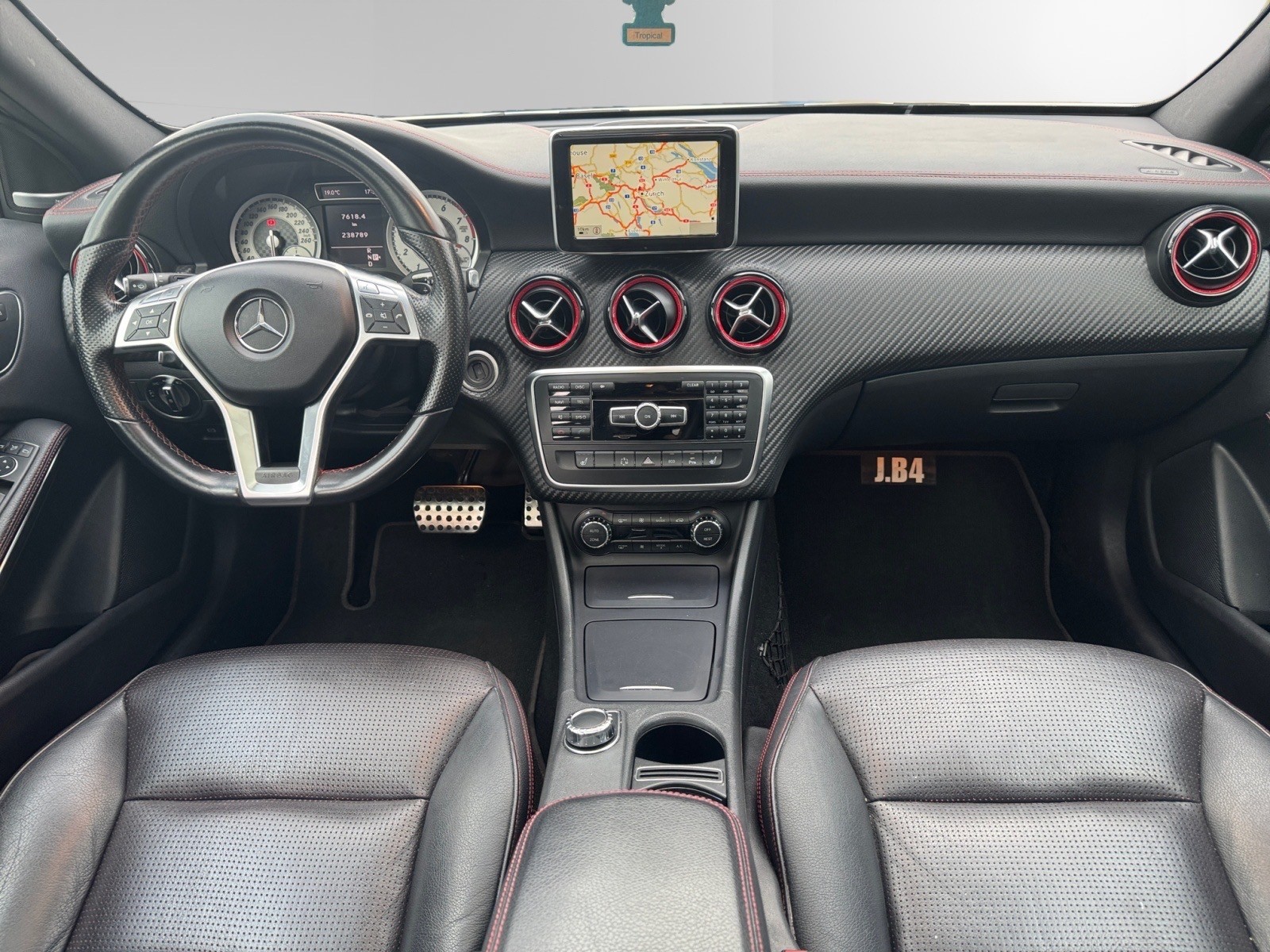 MERCEDES-BENZ A 250 Sport 7G-DCT-image-10