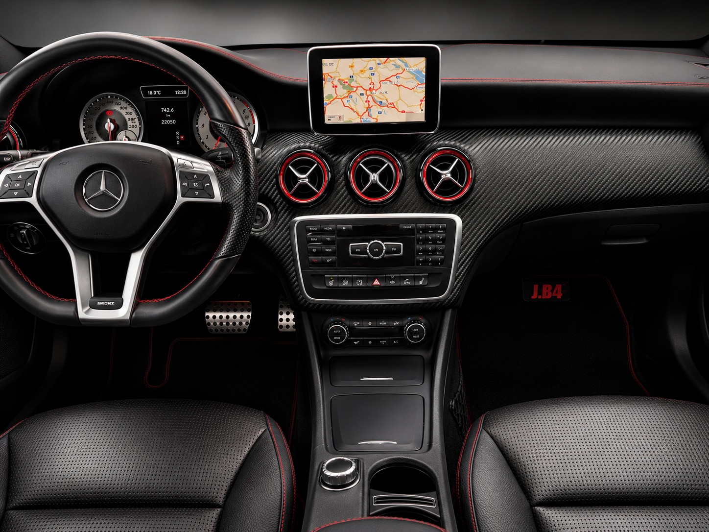 MERCEDES-BENZ A 250 Sport 7G-DCT-image-17