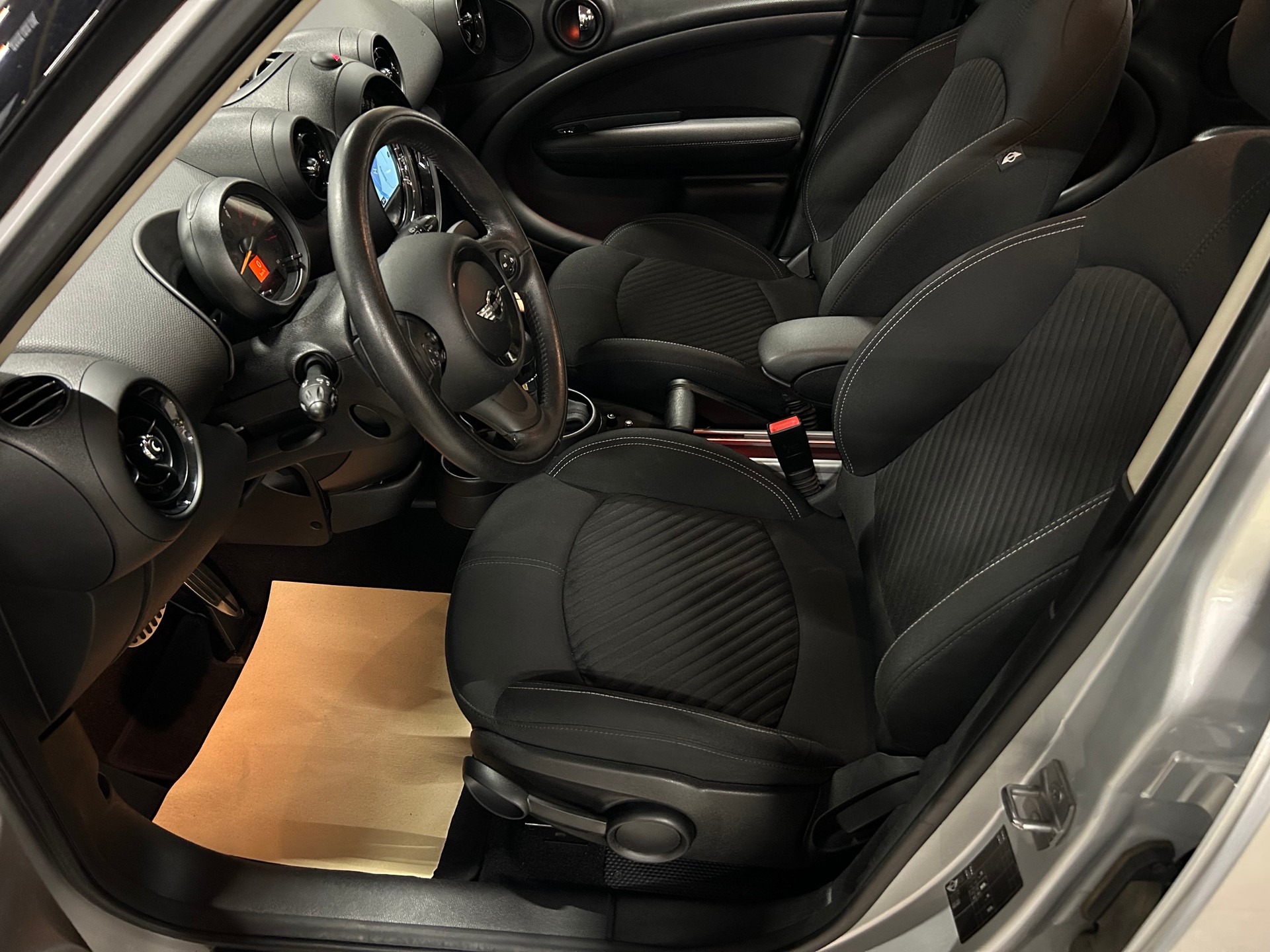 MINI Countryman Cooper SD FWD Steptronic-image-13