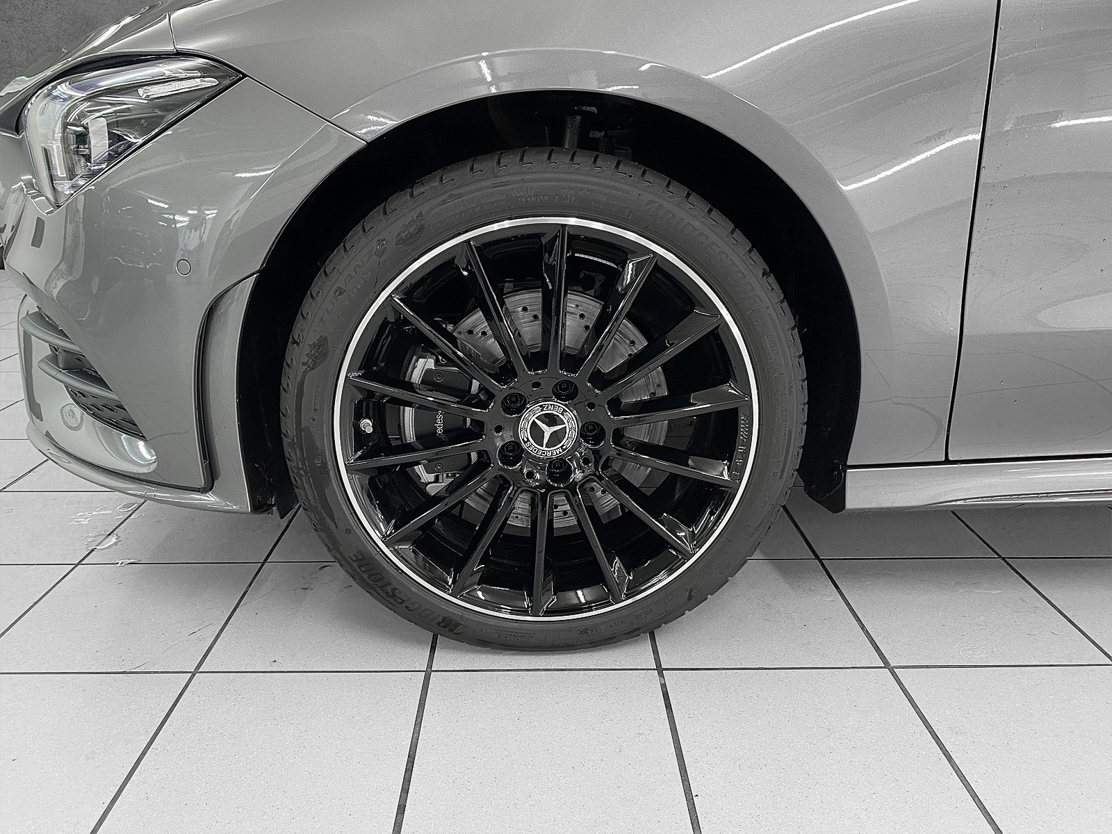 MERCEDES-BENZ CLA 250 e AMG Line Shooting Brake-image-4