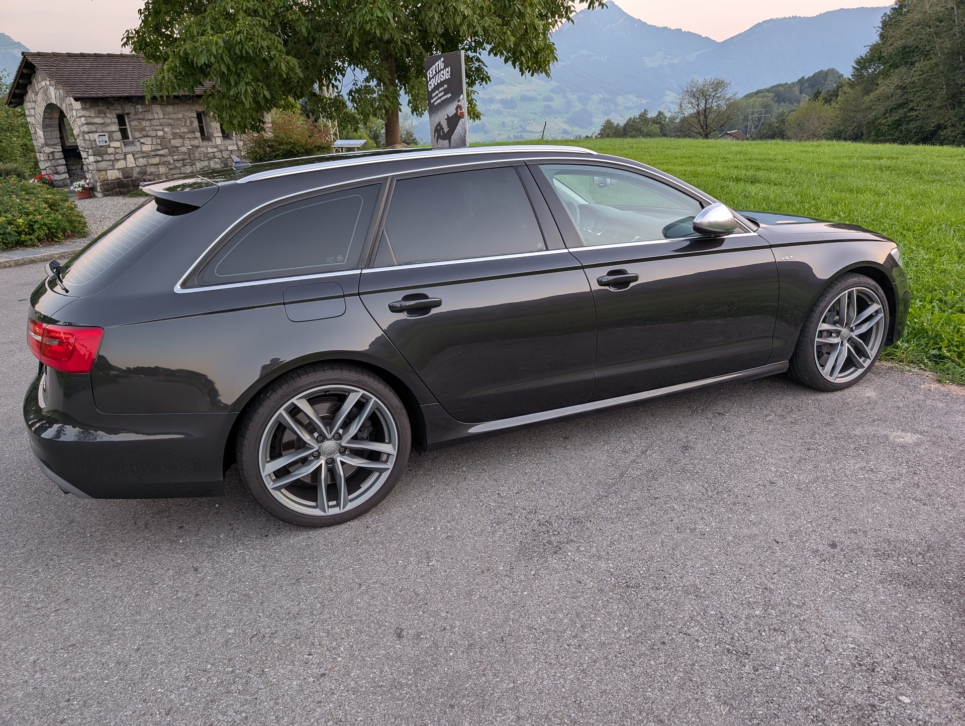 AUDI S6 Avant 4.0 TFSI V8 quattro S-tronic-image-7