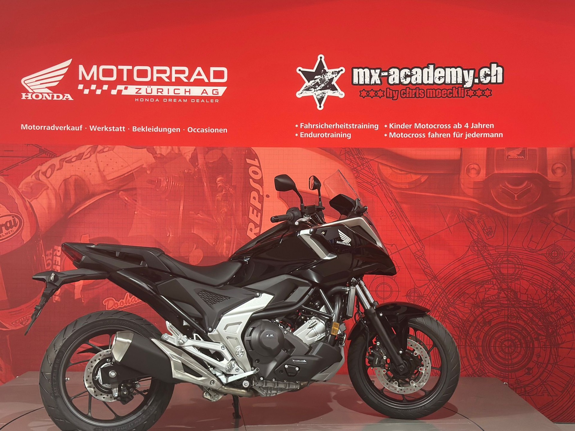 HONDA NC 750 X *DEMO-BIKE*-showroom-element-1