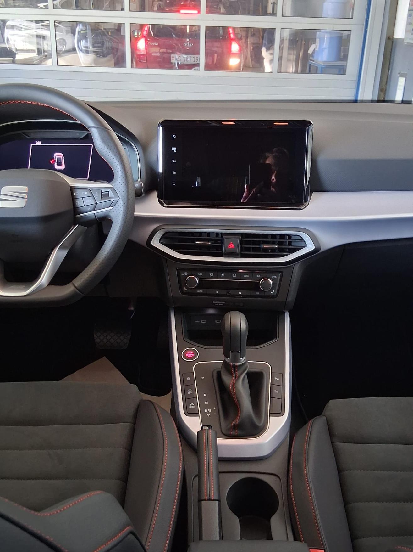 SEAT Arona 1.5 TSI FR DSG-image-9