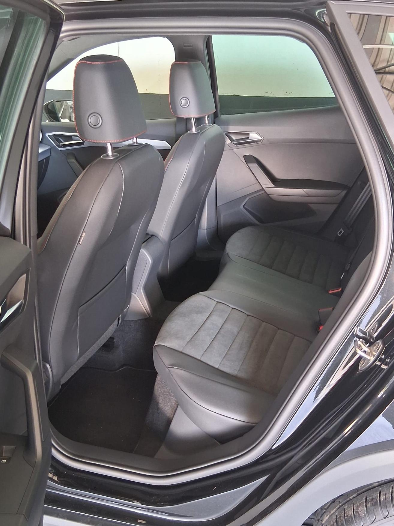 SEAT Arona 1.5 TSI FR DSG-image-6