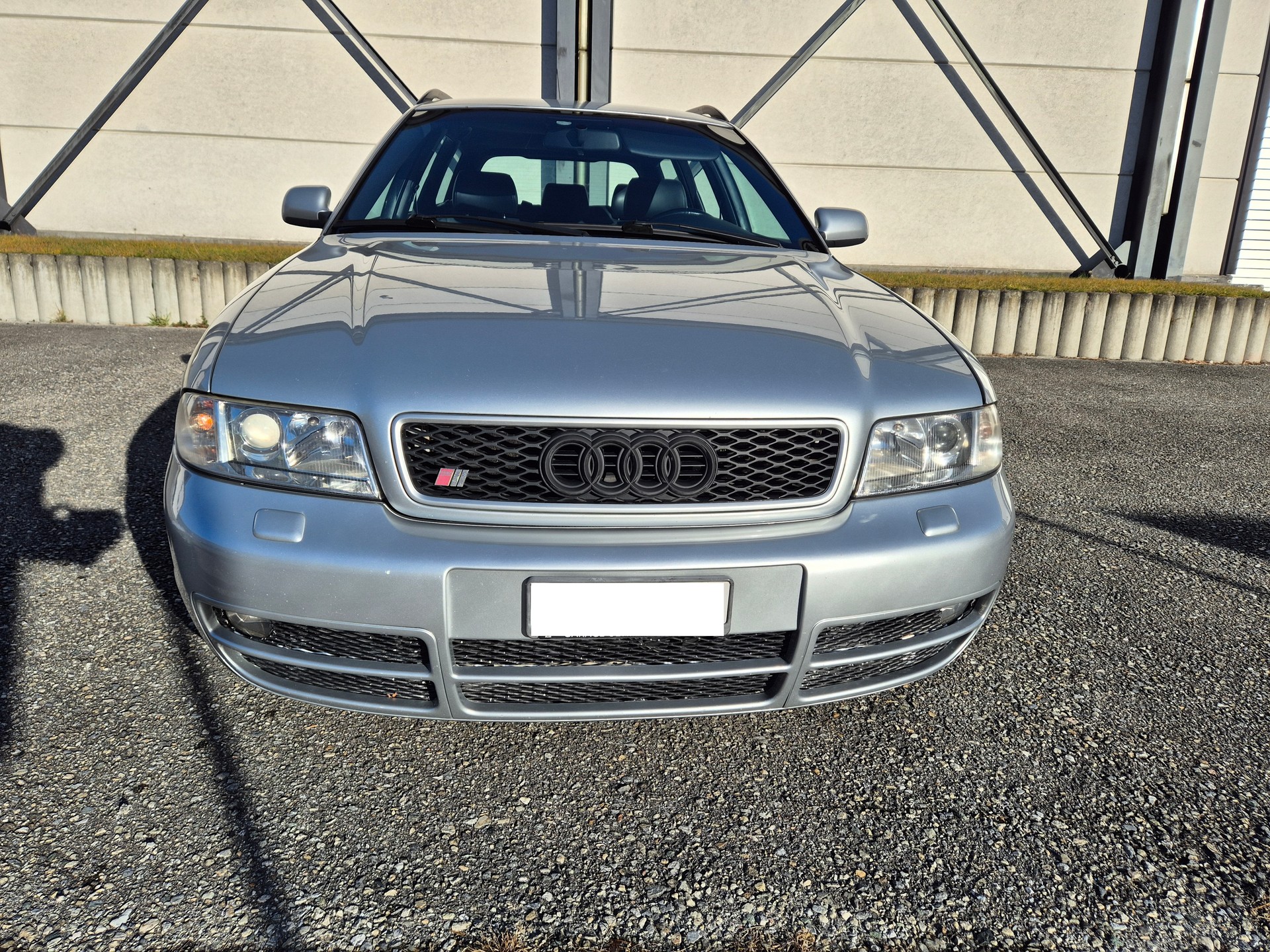AUDI S4 Avant quattro-image-1
