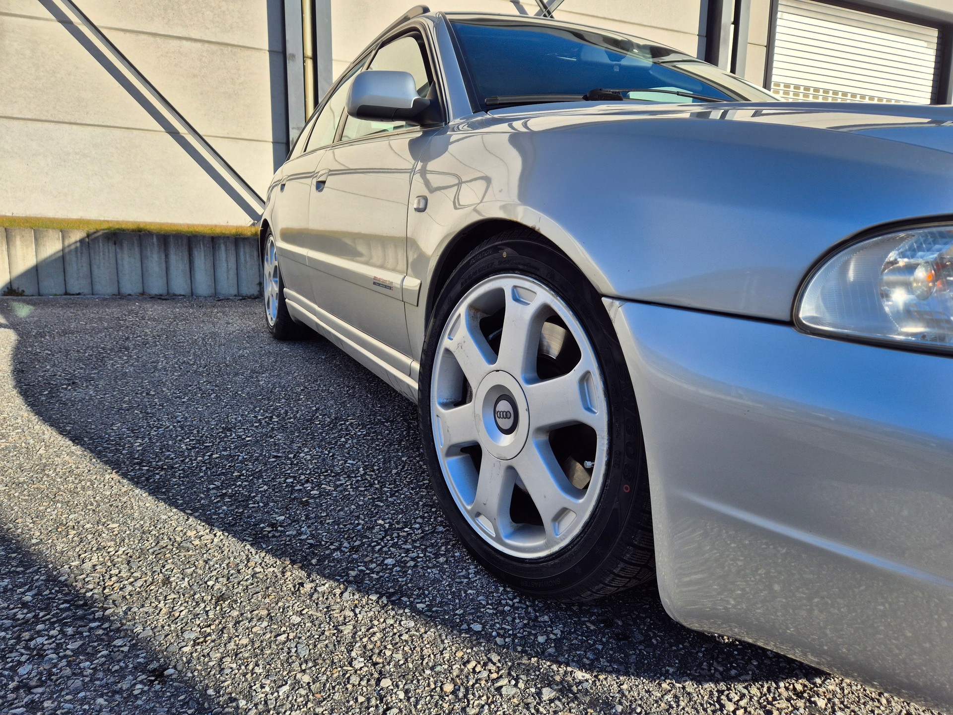 AUDI S4 Avant quattro-image-5
