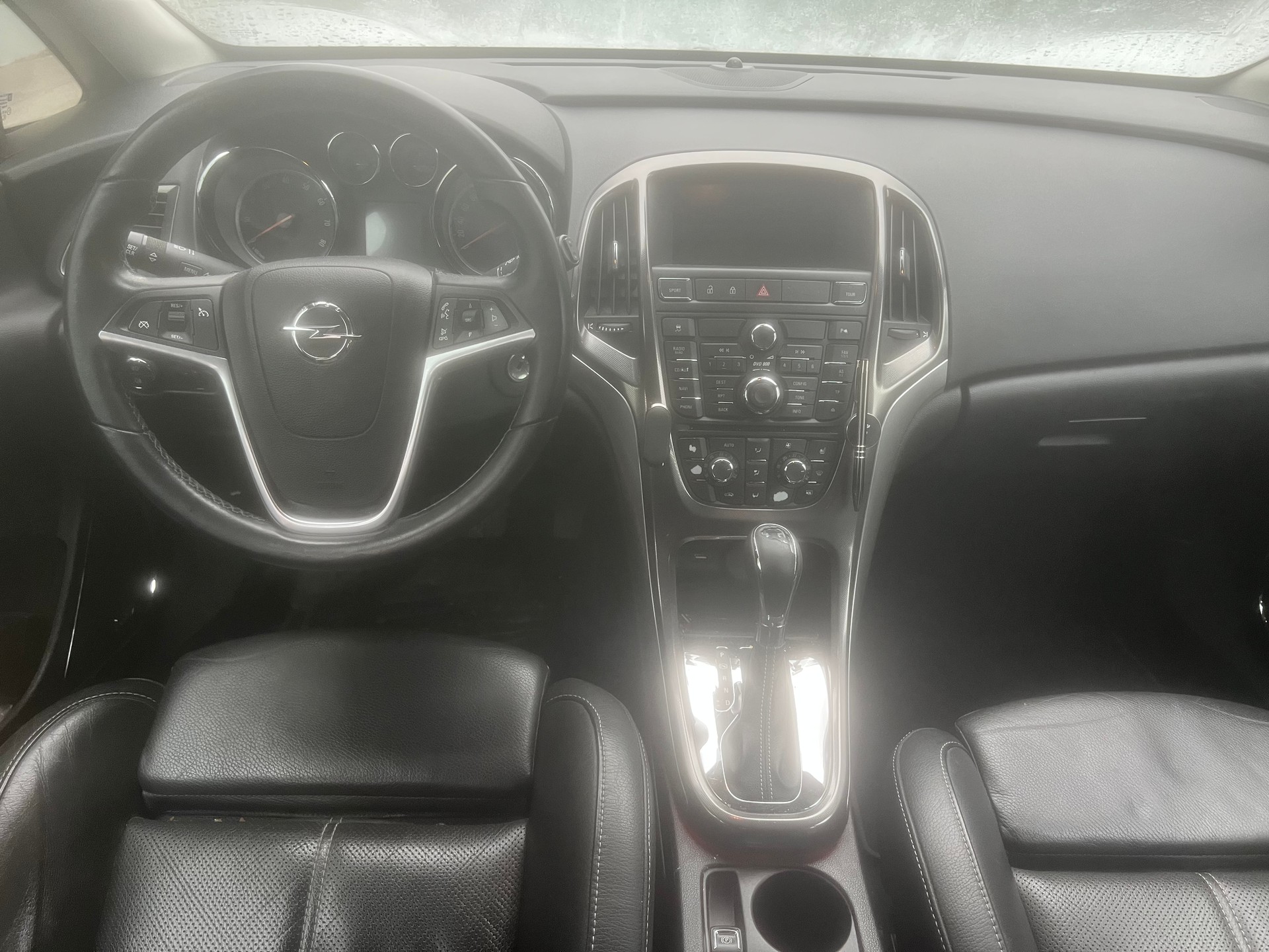 OPEL Astra SportsTourer 1.6i 16V Turbo Cosmo Automatic-image-5
