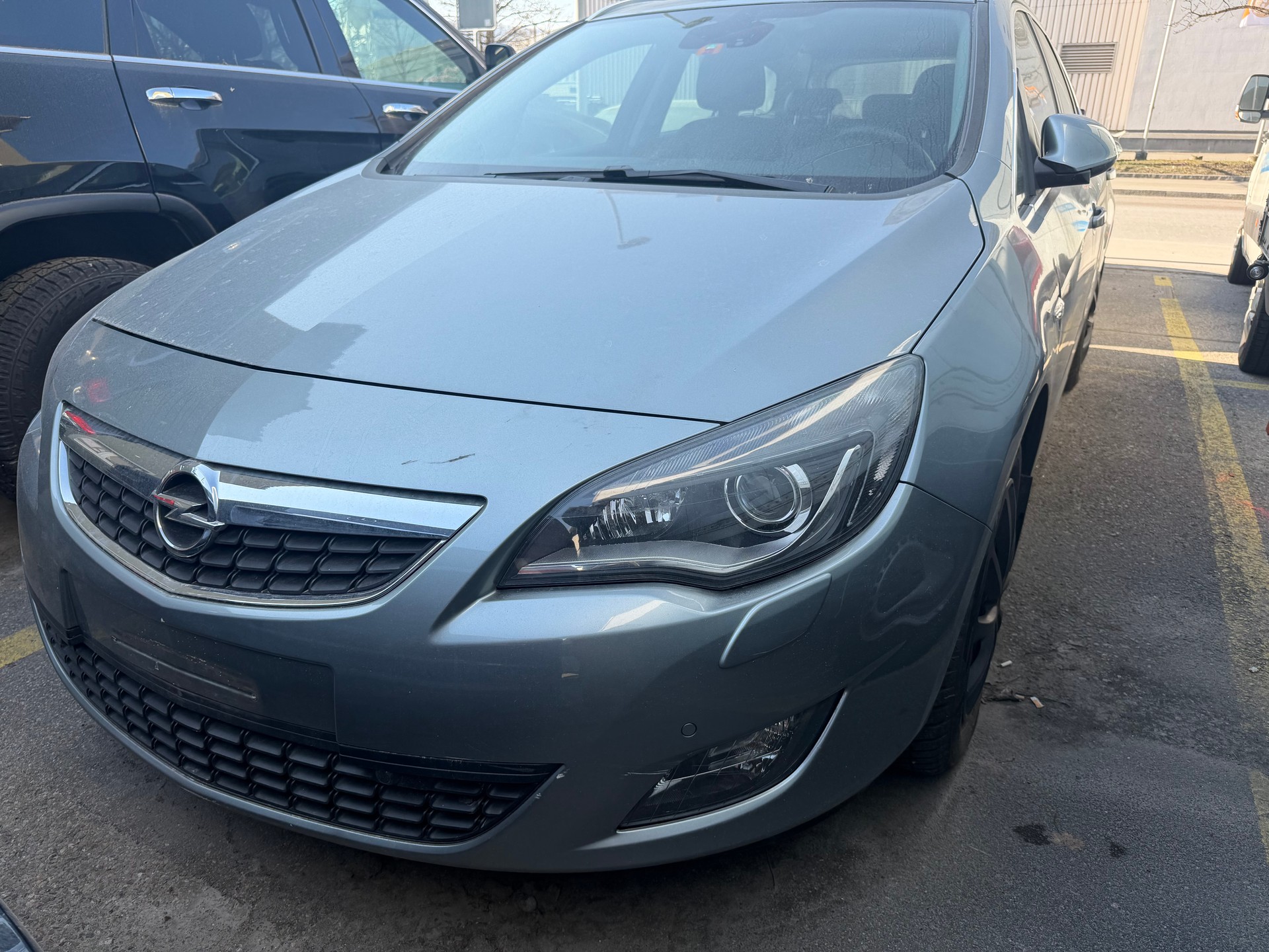 OPEL Astra SportsTourer 1.6i 16V Turbo Cosmo Automatic-image-1