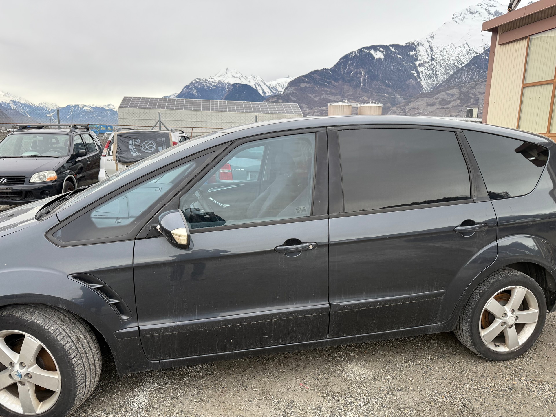 FORD S-MAX-image-1