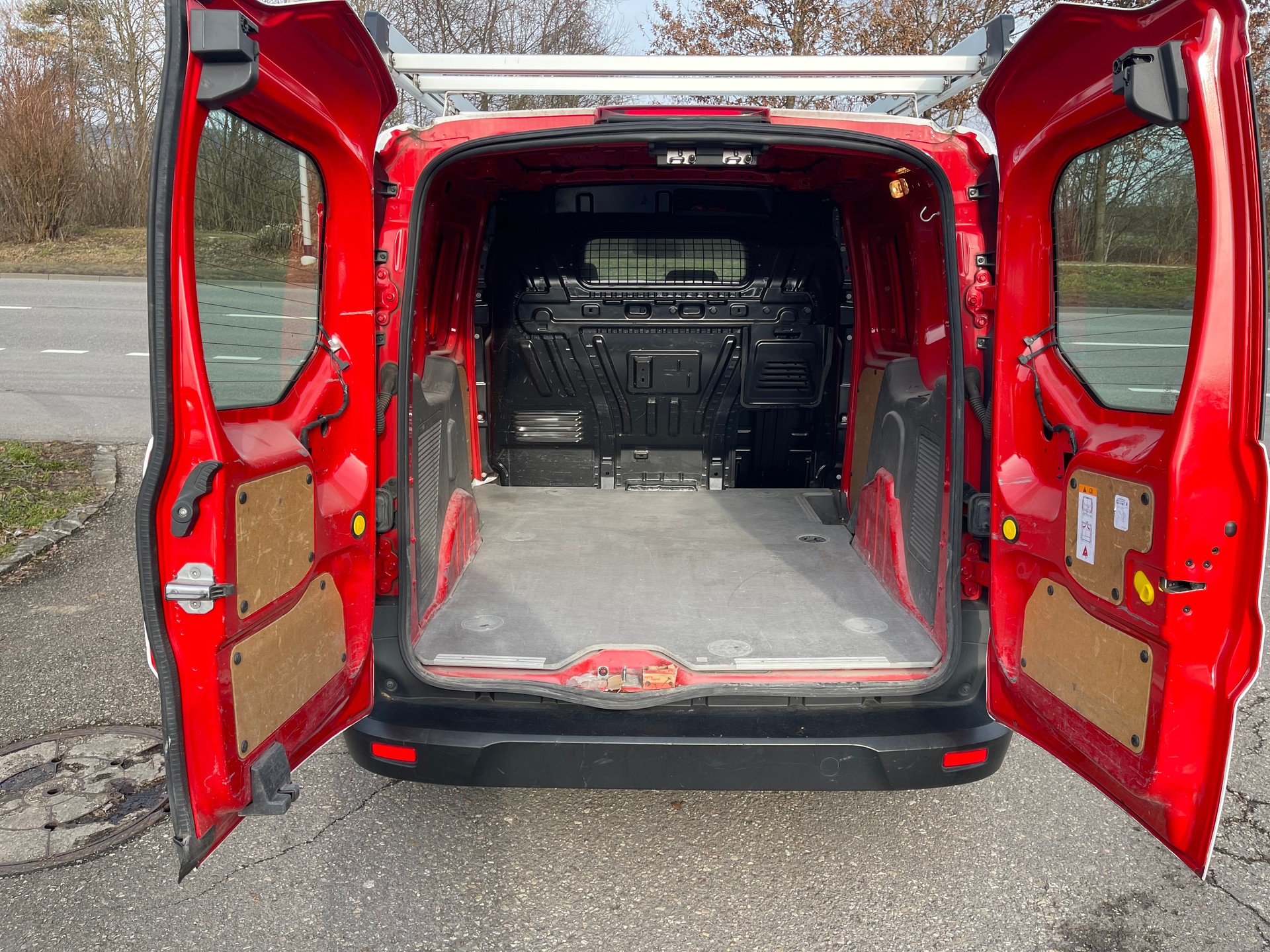 FORD Transit Connect Van T200 1.0 EcoBoost Trend-image-6