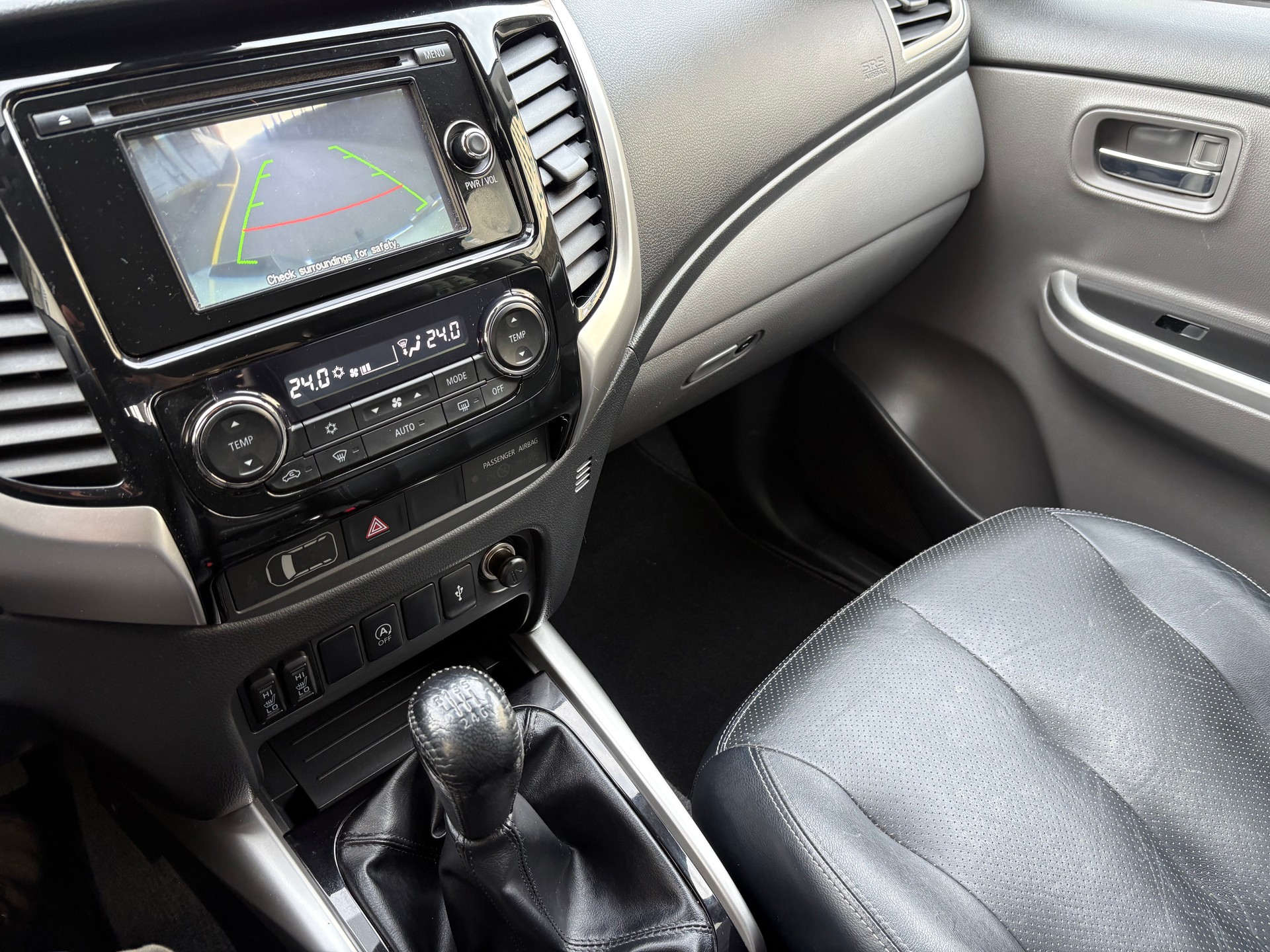 FIAT Fullback LX 2.4 MJ DC Swiss 4WD-image-13
