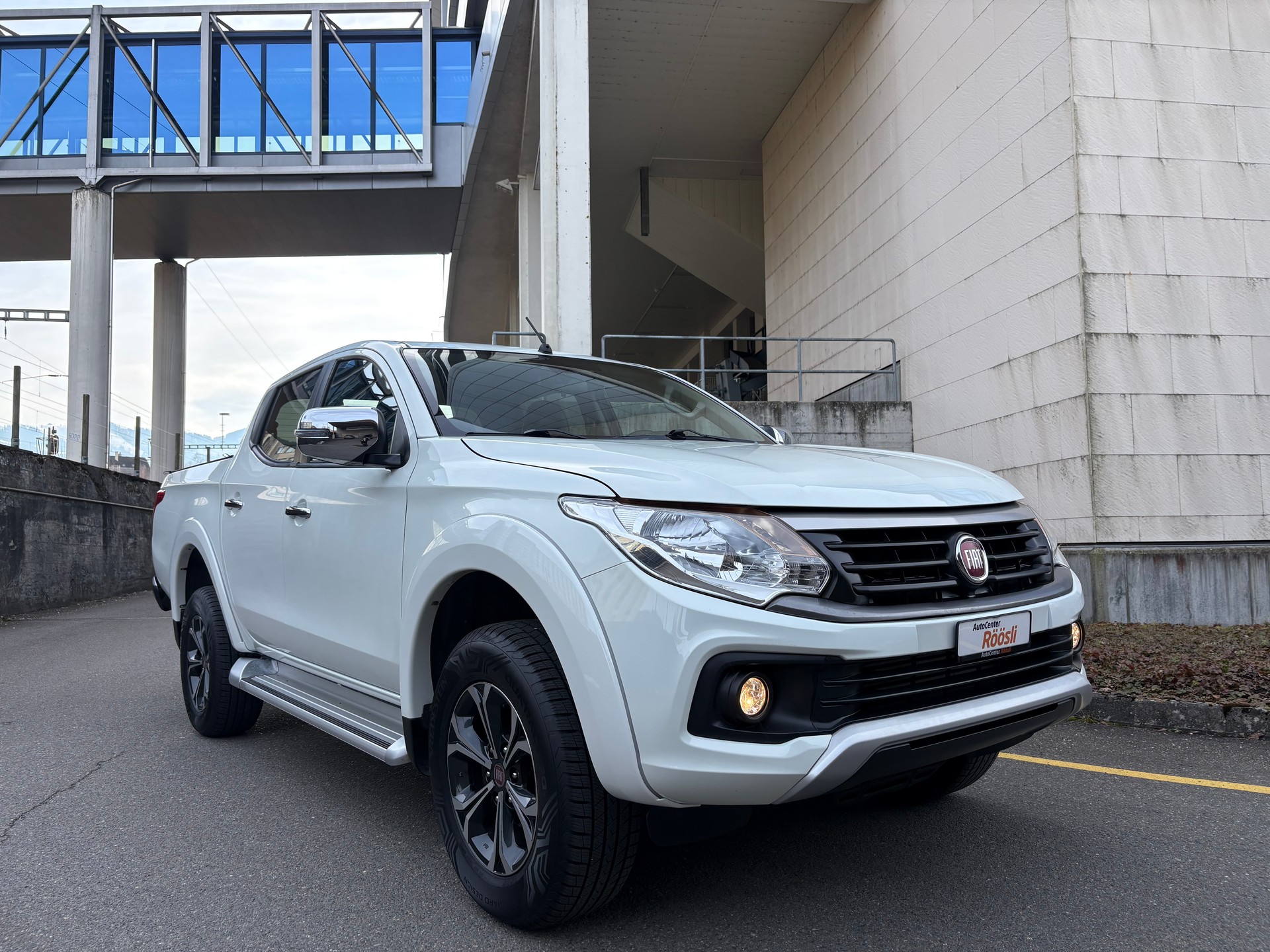 FIAT Fullback LX 2.4 MJ DC Swiss 4WD-image-1