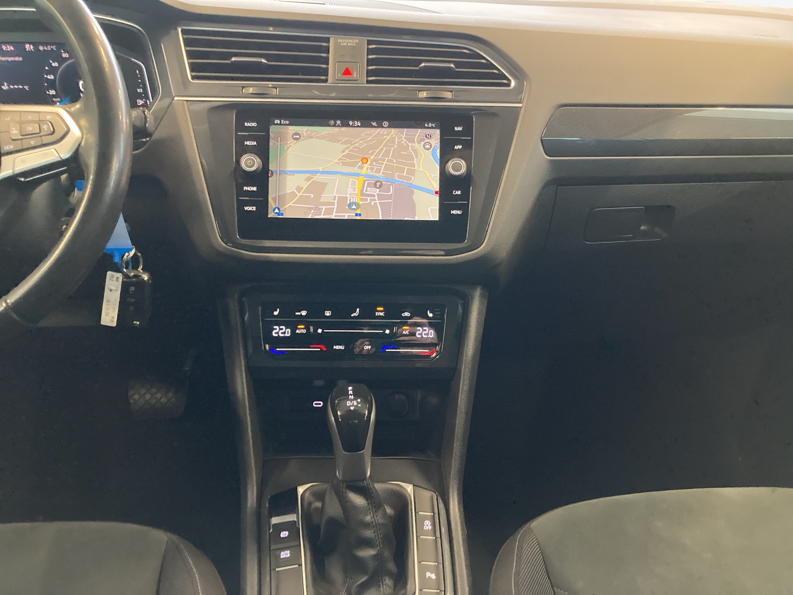 VW Tiguan 2.0 TDI SCR Elegance 4Motion DSG-image-10
