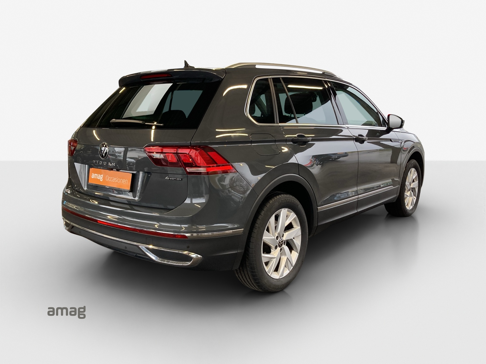 VW Tiguan 2.0 TDI SCR Elegance 4Motion DSG-image-4