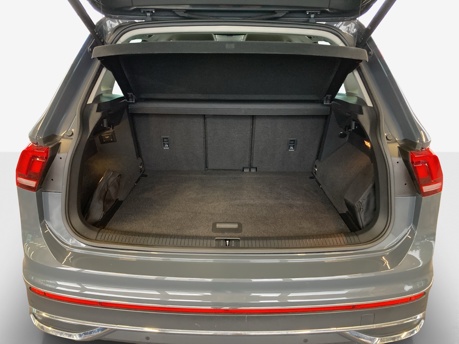 VW Tiguan 2.0 TDI SCR Elegance 4Motion DSG-image-12