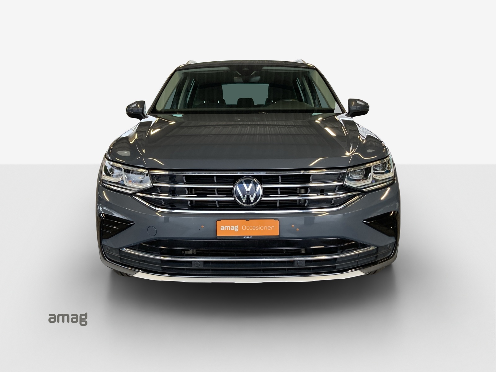 VW Tiguan 2.0 TDI SCR Elegance 4Motion DSG-image-6